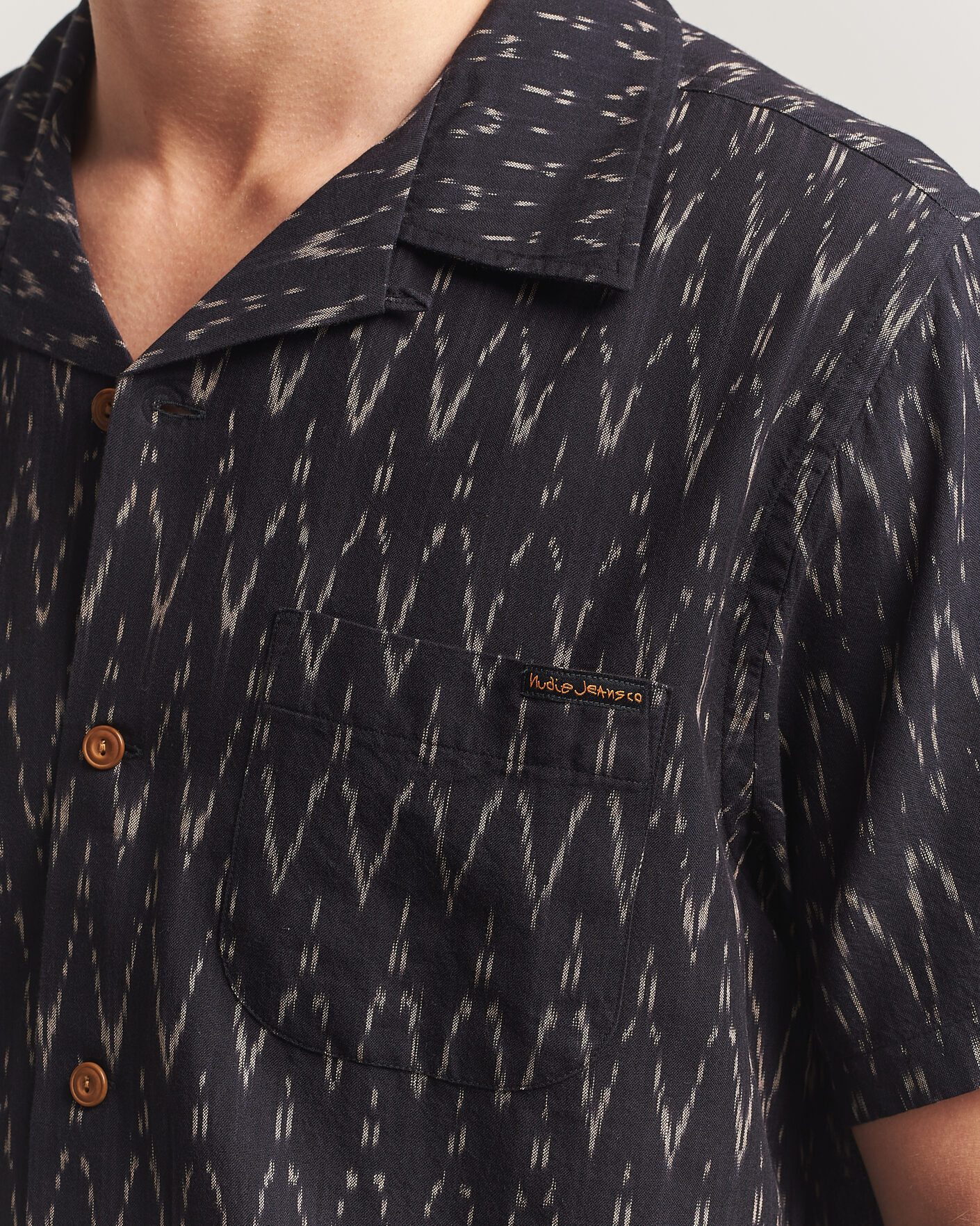 Herr | Skjortor | Nudie Jeans | Arvid Hawaii Shirt Ikat Multi
