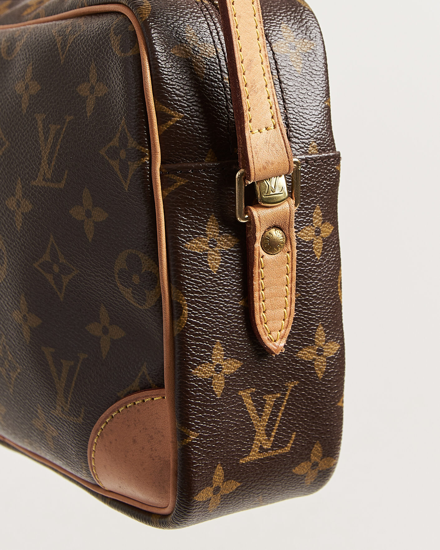 Herr | Pre-Owned & Vintage Bags | Louis Vuitton Pre-Owned | Trocadero 27 Bag Monogram