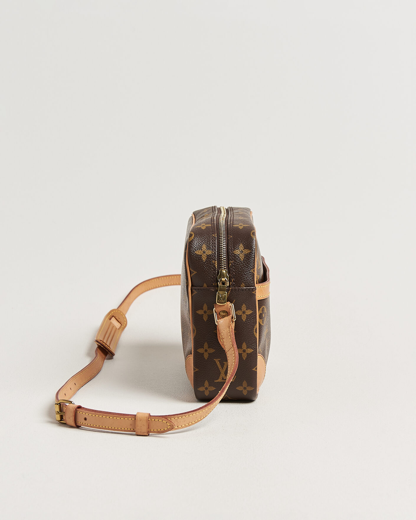 Herr | Pre-Owned & Vintage Bags | Louis Vuitton Pre-Owned | Trocadero 27 Bag Monogram