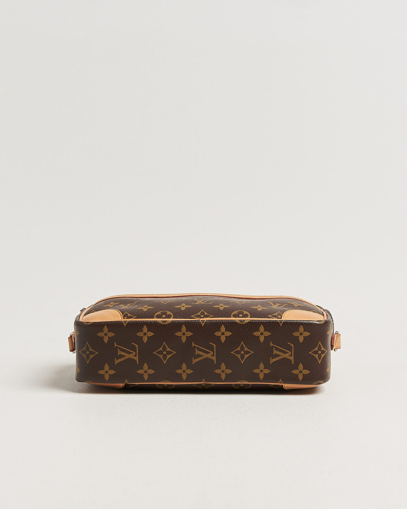 Herr | Pre-Owned & Vintage Bags | Louis Vuitton Pre-Owned | Trocadero 27 Bag Monogram