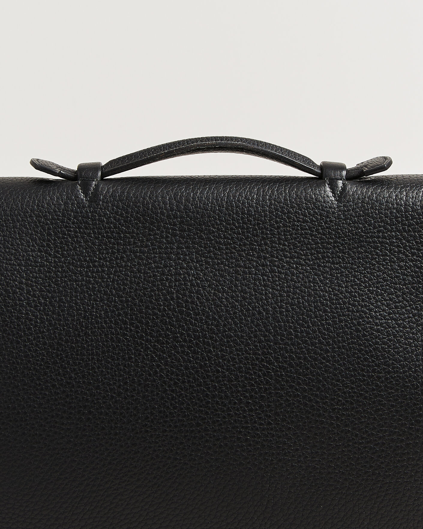 Herr | Pre-Owned & Vintage Bags | Hermès Pre-Owned | Sac à Dépêches 41 Black