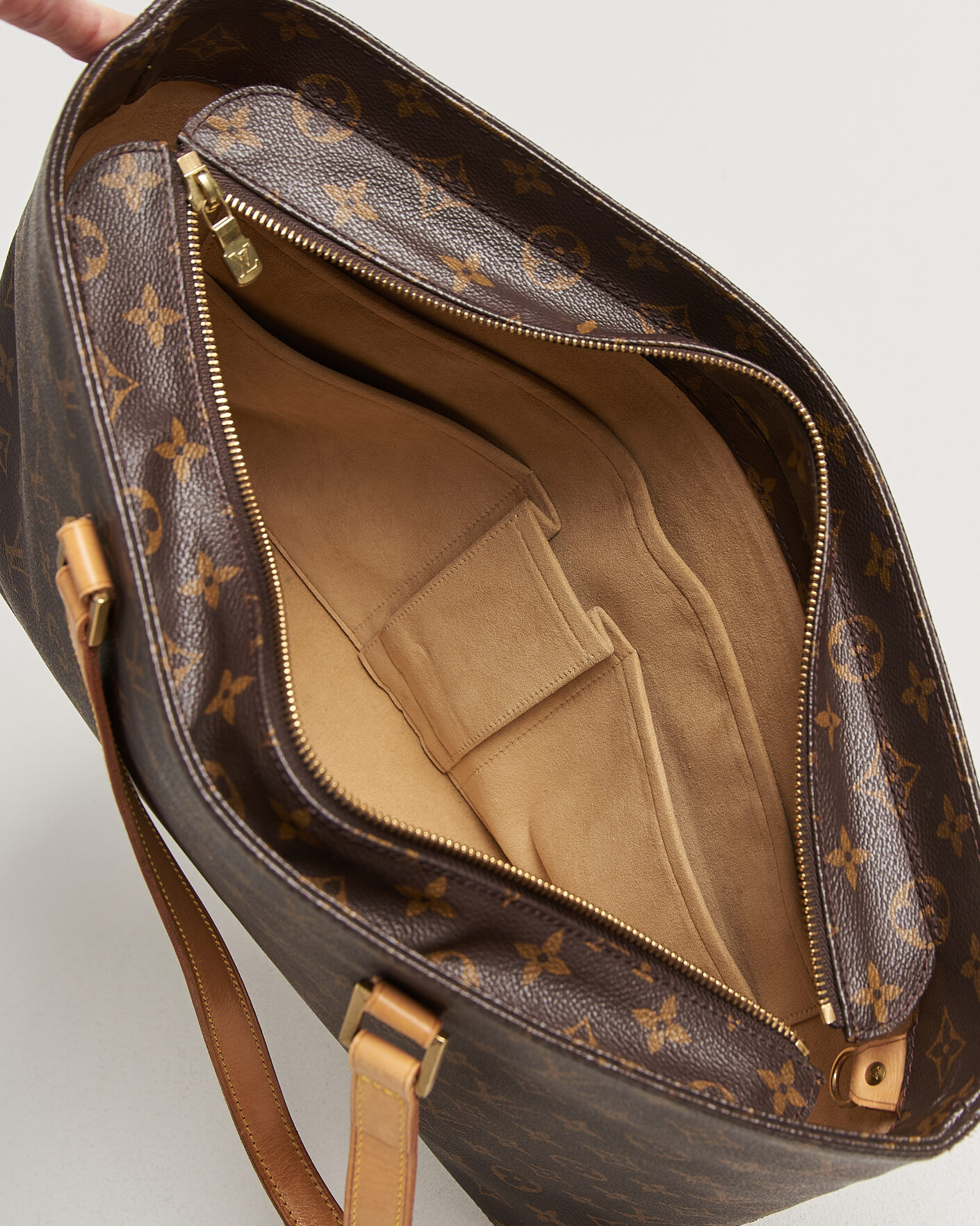 Herr | Pre-Owned & Vintage Bags | Louis Vuitton Pre-Owned | Luco Bag Monogram