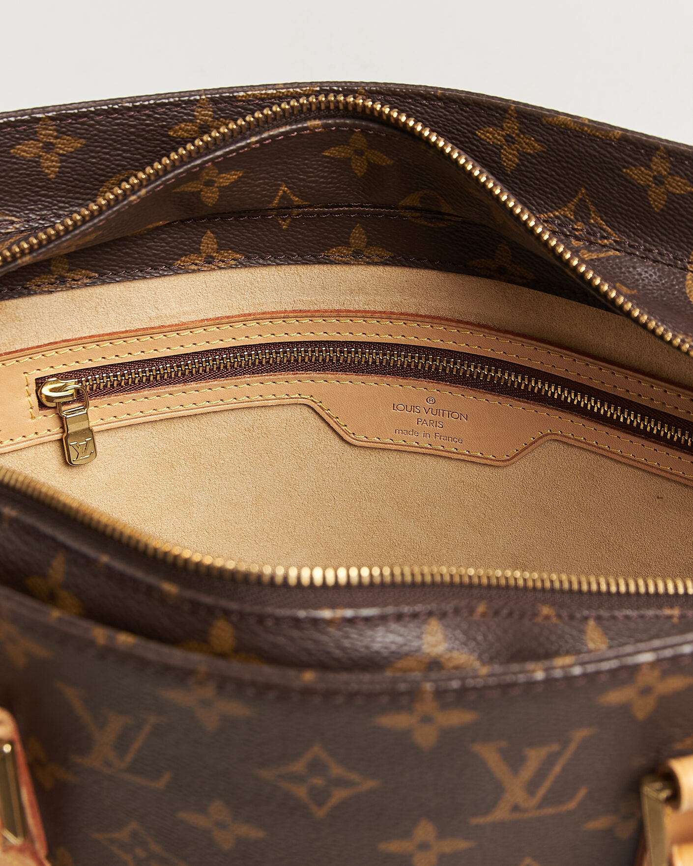 Herr | Pre-Owned & Vintage Bags | Louis Vuitton Pre-Owned | Luco Bag Monogram