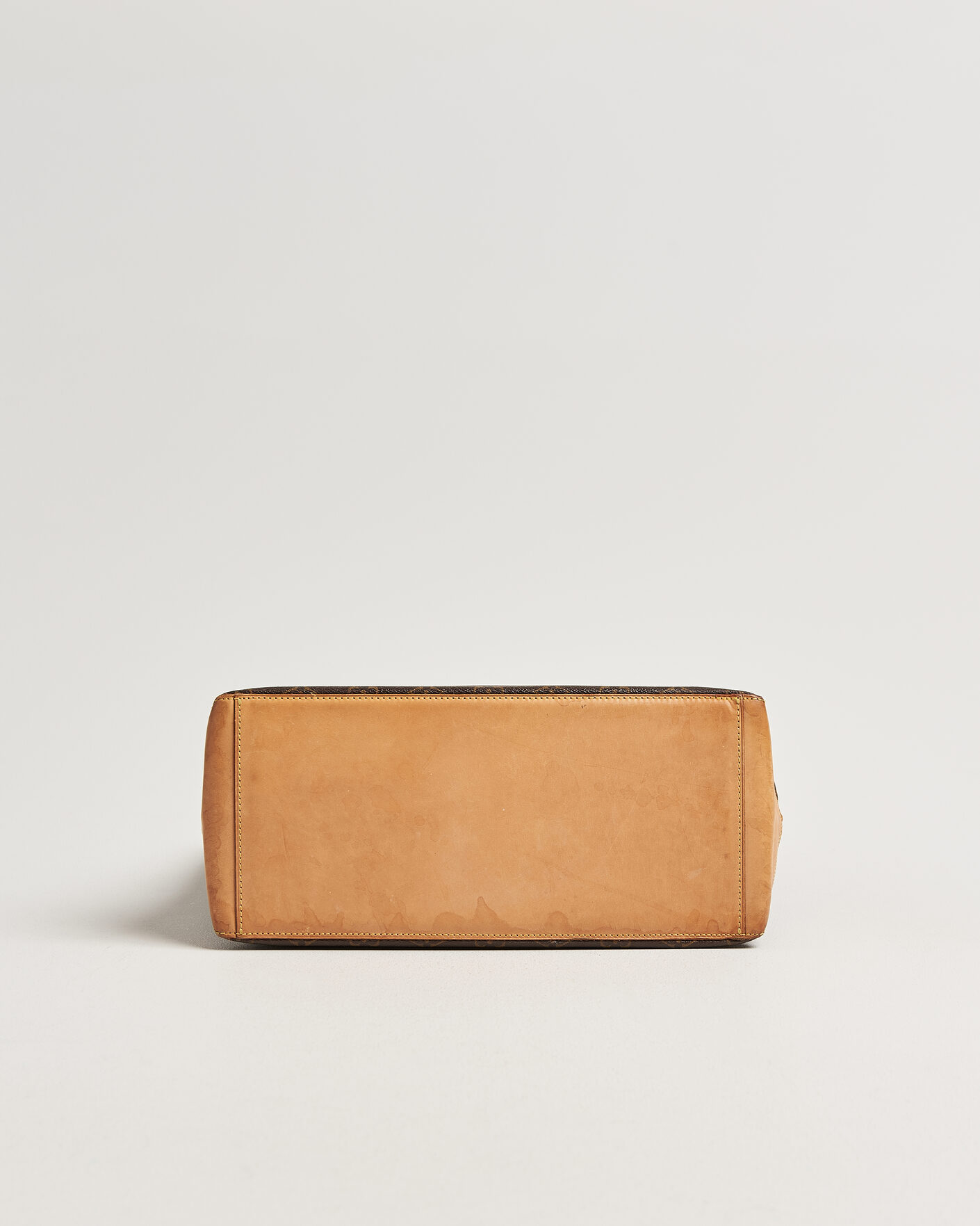 Herr | Pre-Owned & Vintage Bags | Louis Vuitton Pre-Owned | Cabas Mezzo Monogram