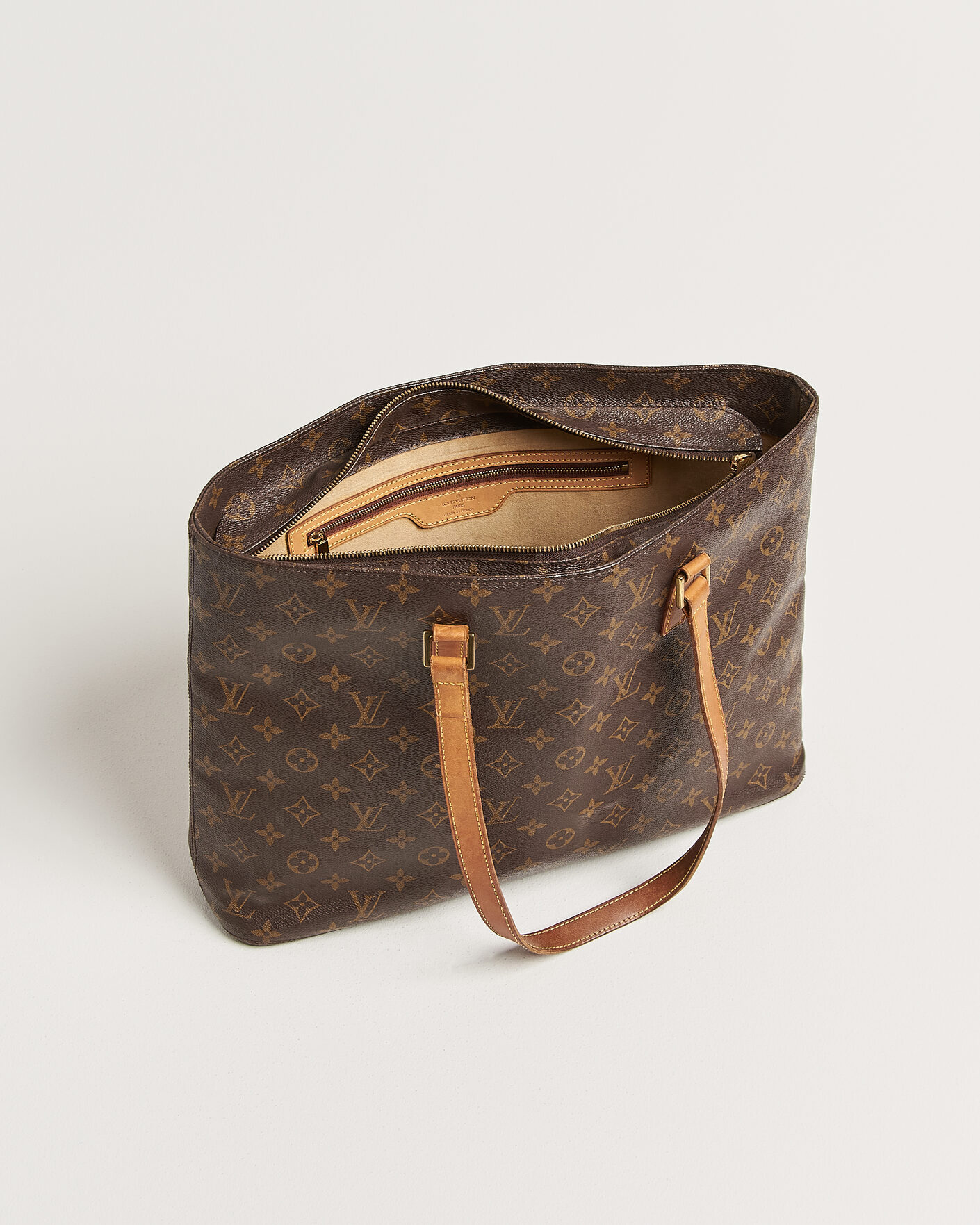 Herr | Pre-Owned & Vintage Bags | Louis Vuitton Pre-Owned | Luco Bag Monogram