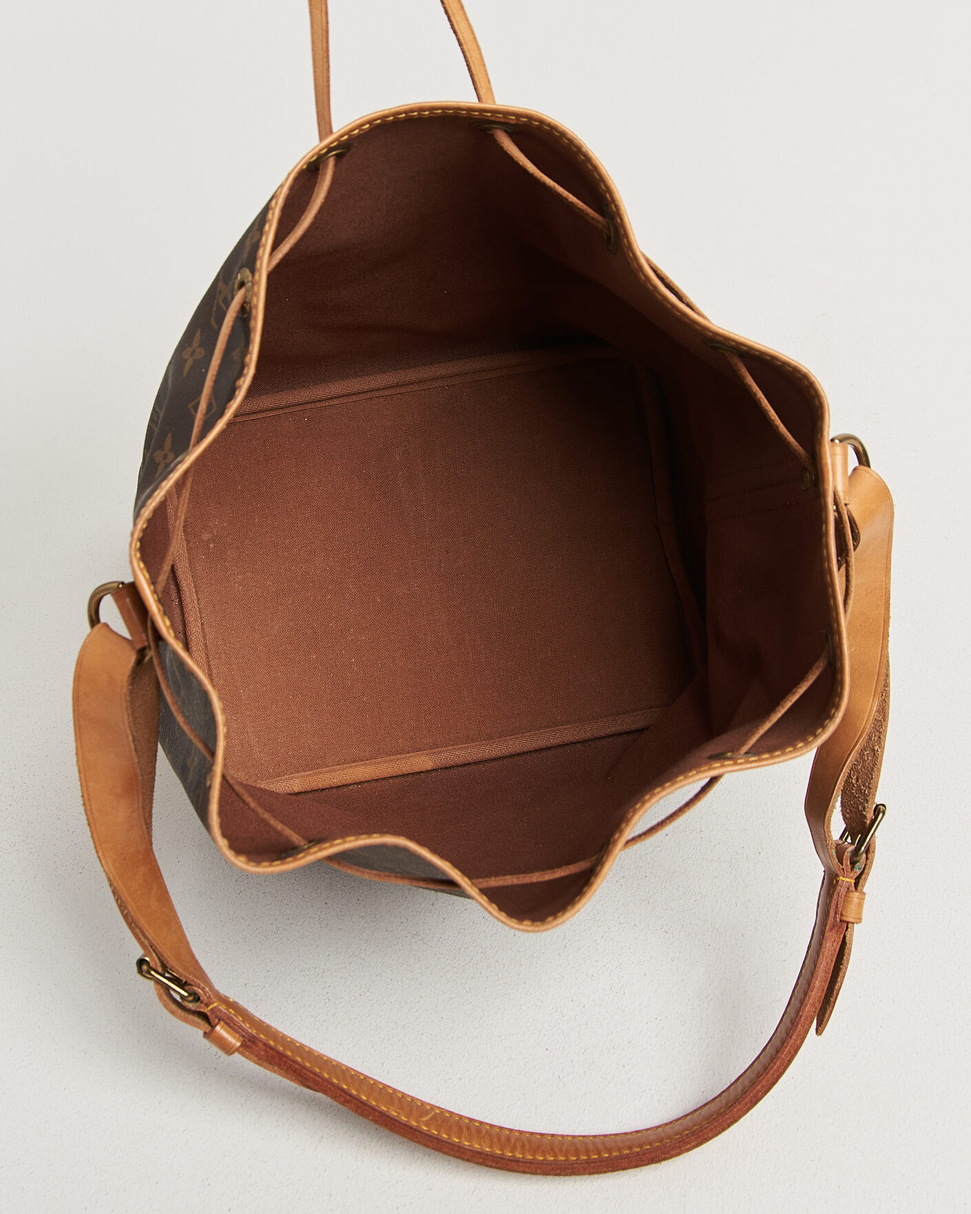 Herr | Pre-Owned & Vintage Bags | Louis Vuitton Pre-Owned | Petit Noé Monogram