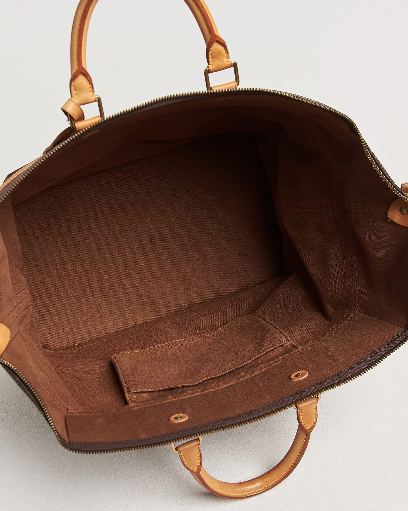 Herr | Pre-Owned & Vintage Bags | Louis Vuitton Pre-Owned | Cruiser Bag 40 Monogram