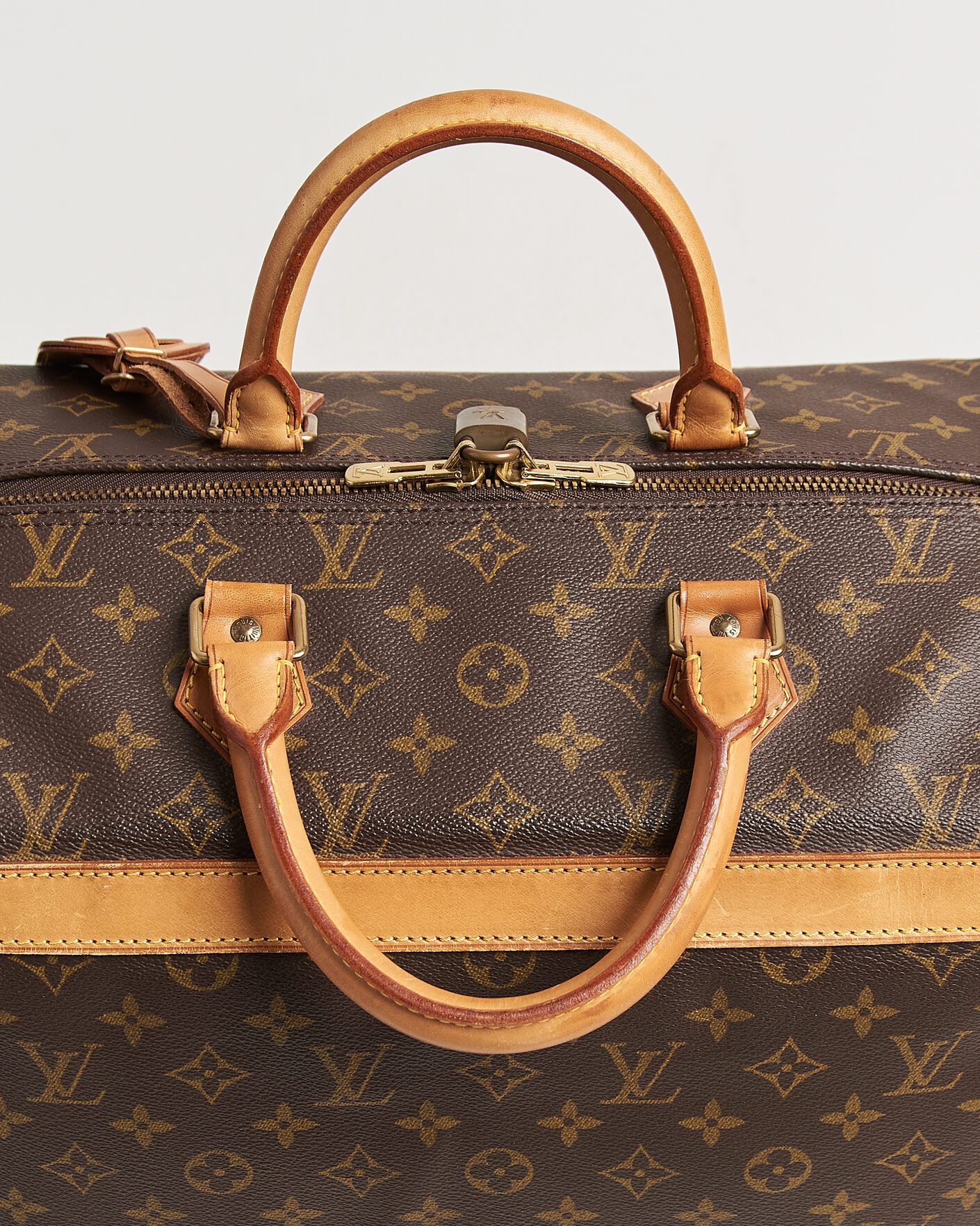 Herr | Pre-Owned & Vintage Bags | Louis Vuitton Pre-Owned | Cruiser Bag 40 Monogram