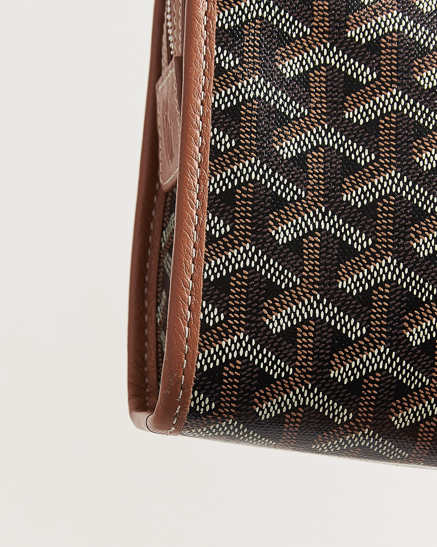 Herr | Pre-Owned & Vintage Bags | Goyard Pre-Owned | Jouvance MM Toiletry Bag Black