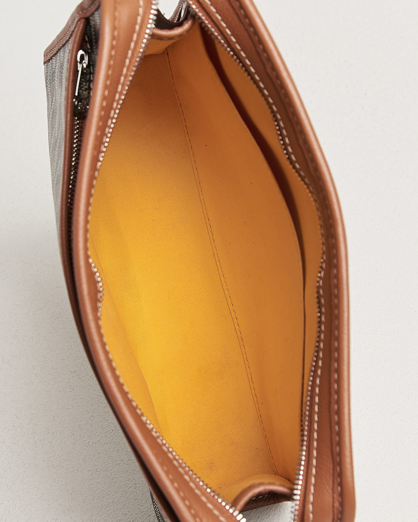 Herr | Pre-Owned & Vintage Bags | Goyard Pre-Owned | Jouvance MM Toiletry Bag Black