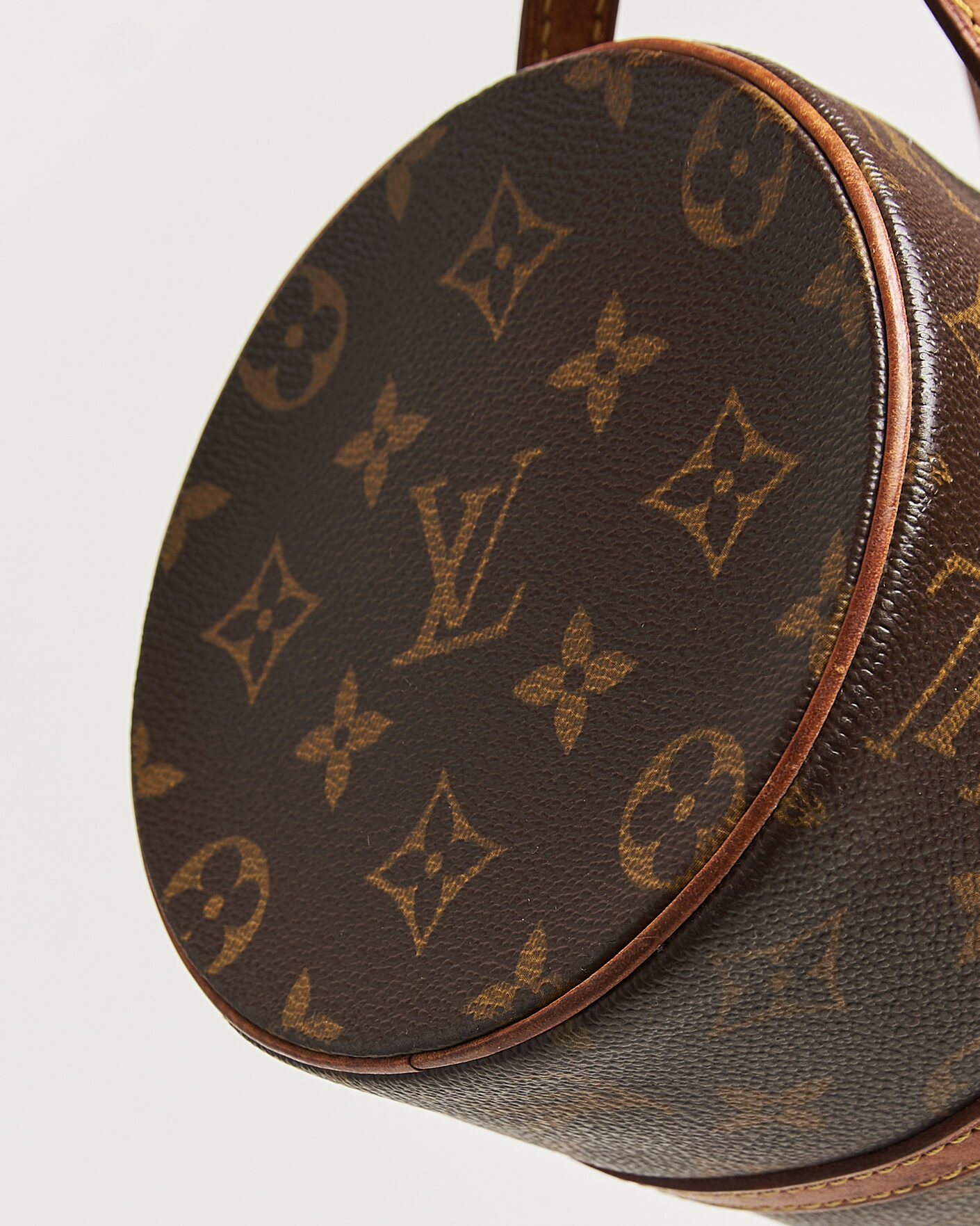 Herr | Pre-Owned & Vintage Bags | Louis Vuitton Pre-Owned | Papillon 26 Monogram