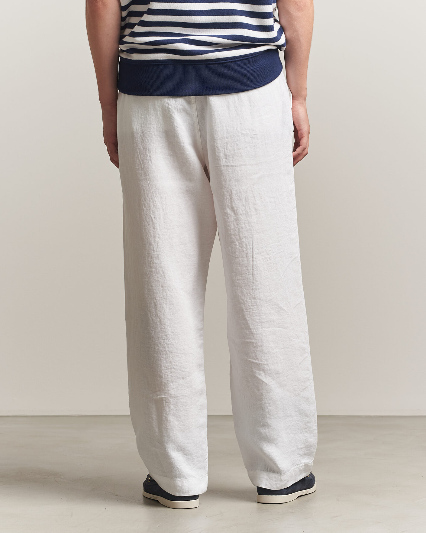 Herr | Byxor | Polo Ralph Lauren | Easy Fit Pleated Trousers Ceramic White