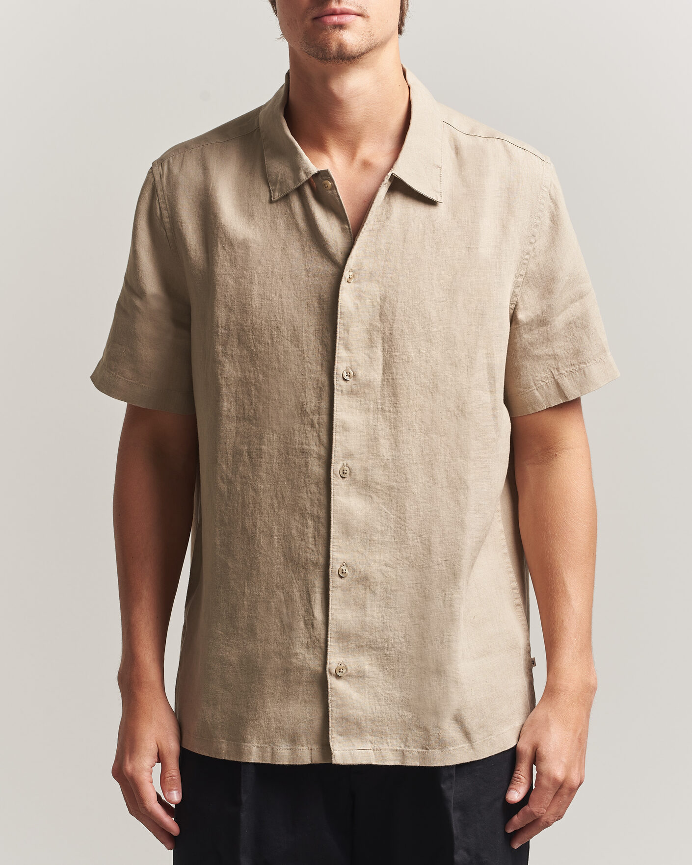 Herr | Skjortor | Samsøe Samsøe | Avan Linen Short Sleeve Shirt Aluminum