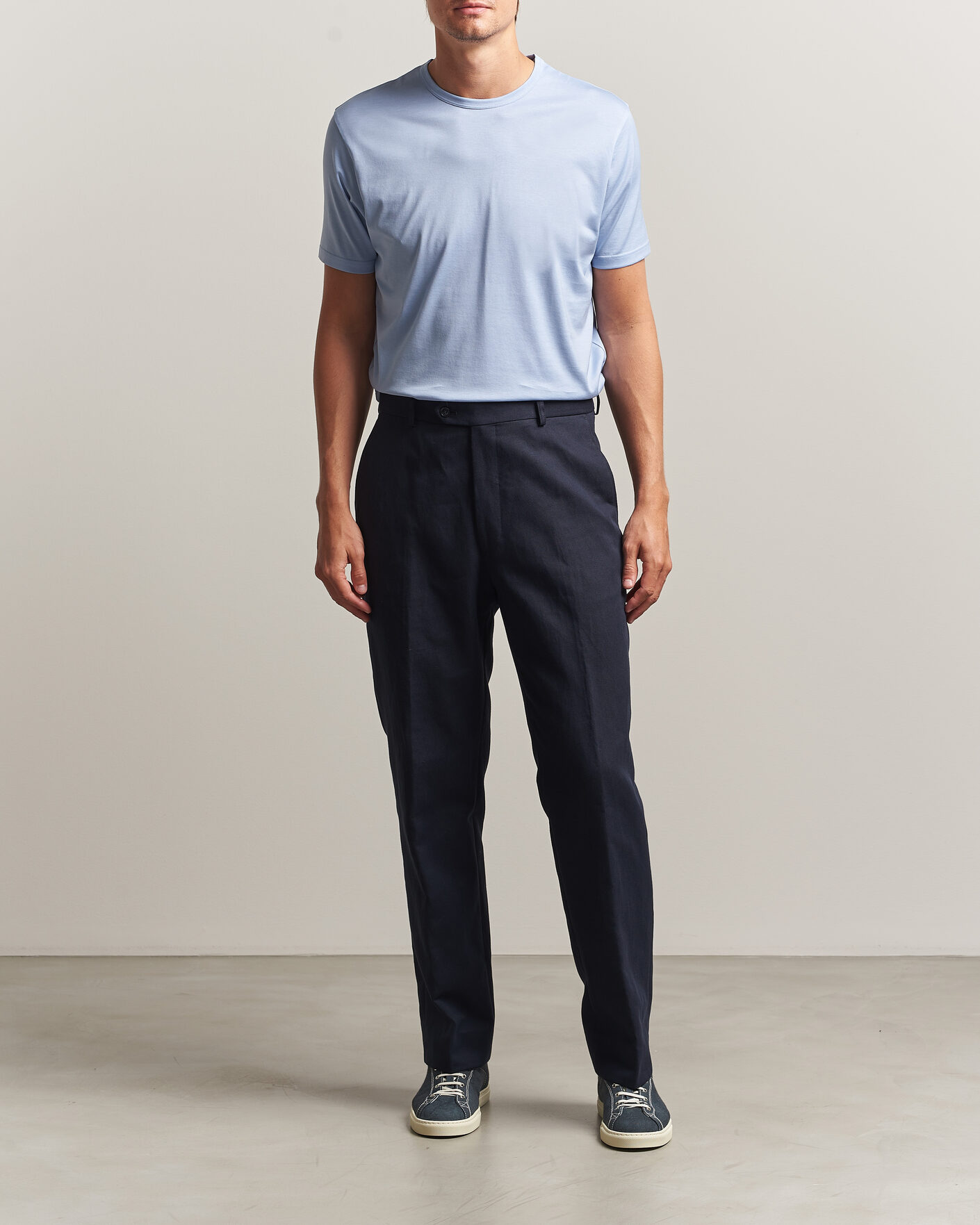 Herr | T-Shirts | Sunspel | Crew Neck Q82 Cotton T-Shirt Sky Blue