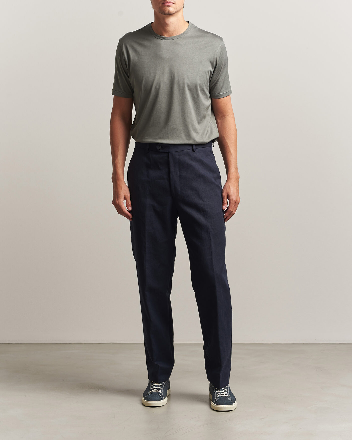 Herr | T-Shirts | Sunspel | Crew Neck Q82 Cotton T-Shirt Fossil Grey