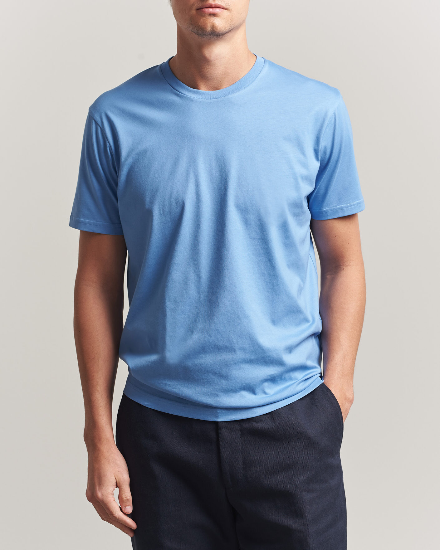 Herr | T-Shirts | Sunspel | Riviera Midweight T-Shirt Azure Blue