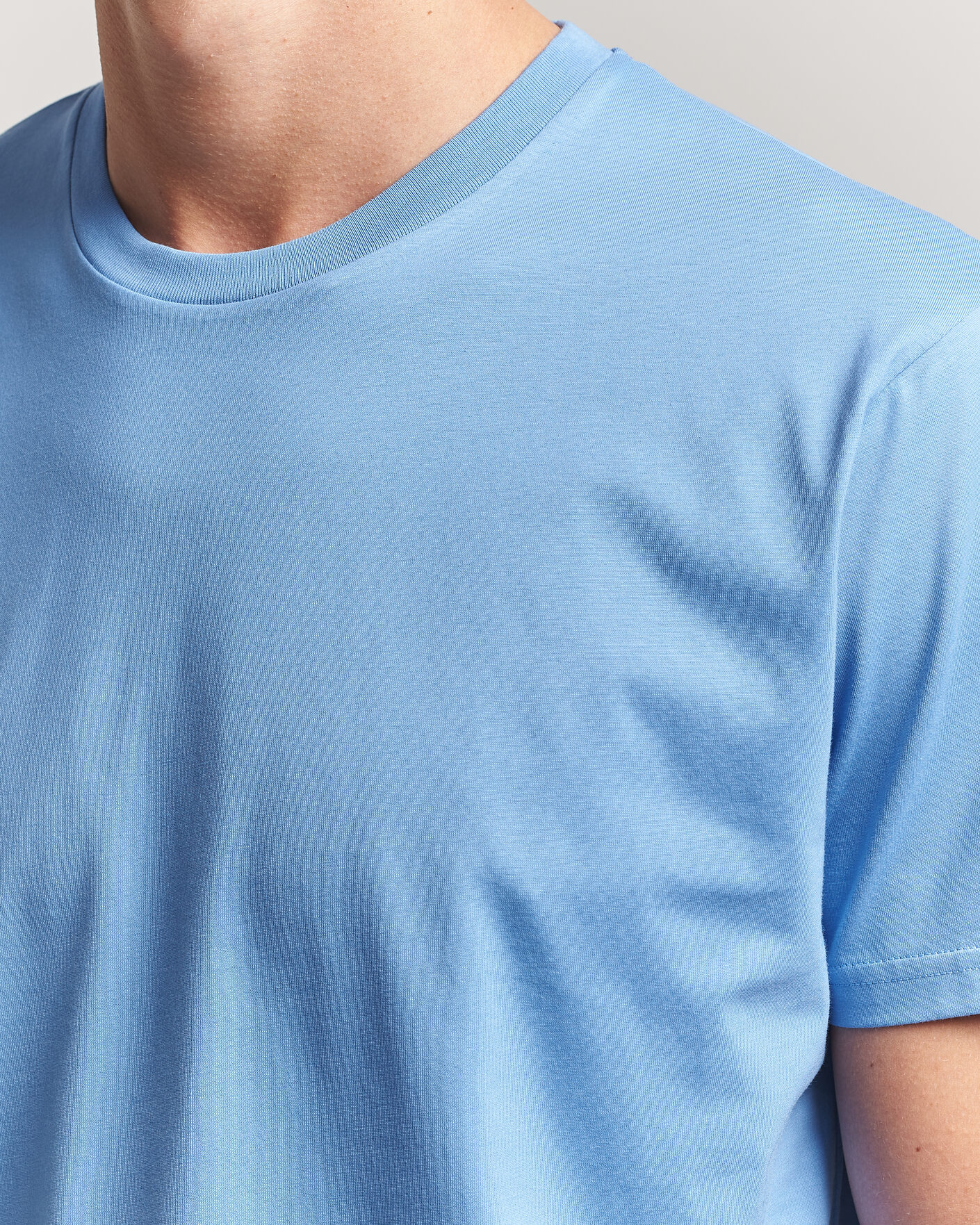 Herr | T-Shirts | Sunspel | Riviera Midweight T-Shirt Azure Blue