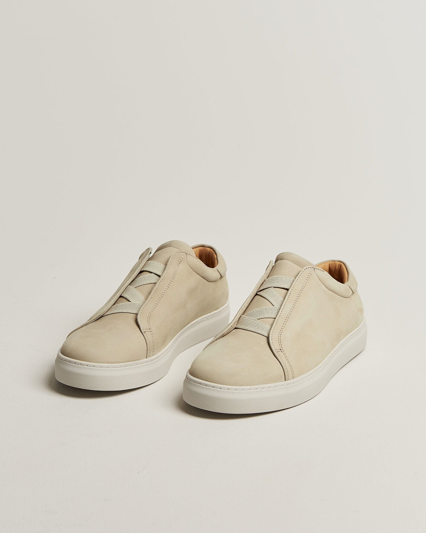 Herr | Sneakers | Myrqvist | Alnö Monochrome II Sneakers Beige Nubuck