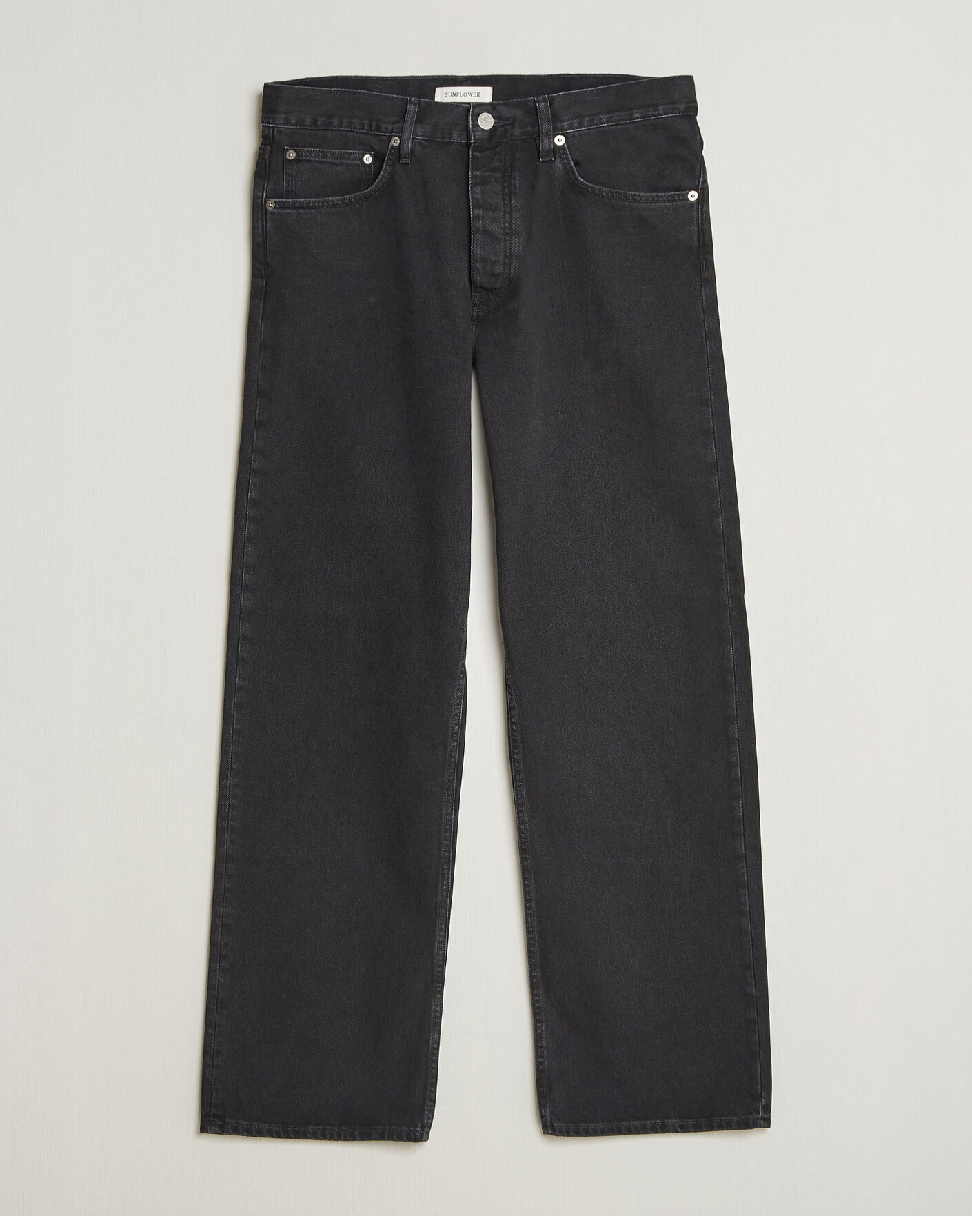 Herr | Byxor | Sunflower | Loose Jeans Washed Black