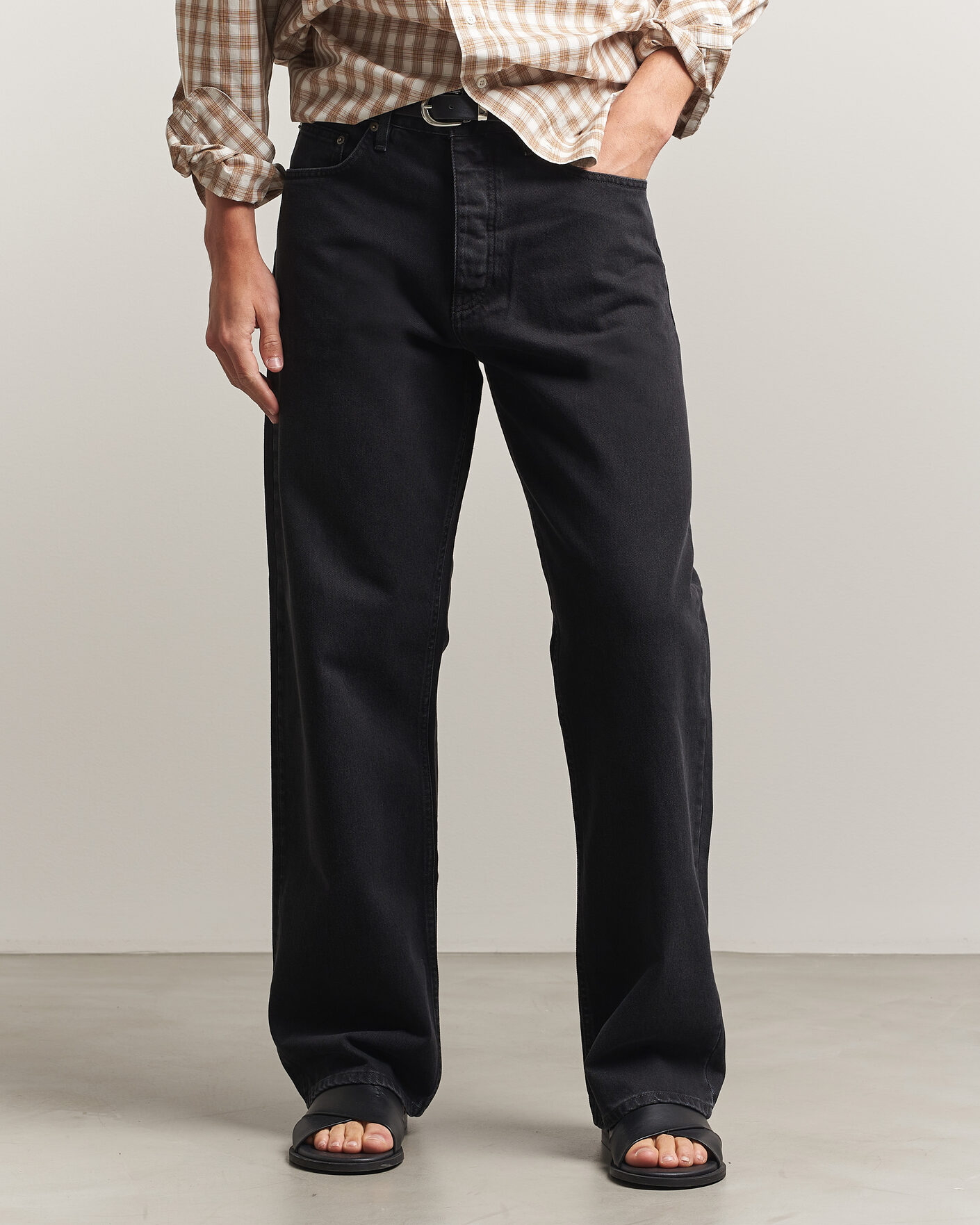 Herr | Byxor | Sunflower | Loose Jeans Washed Black