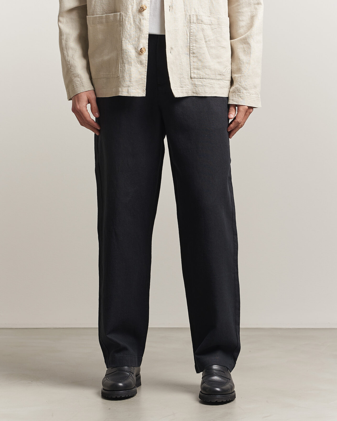 Herr | Byxor | LES DEUX | Linen Comfort Suit Pants Black