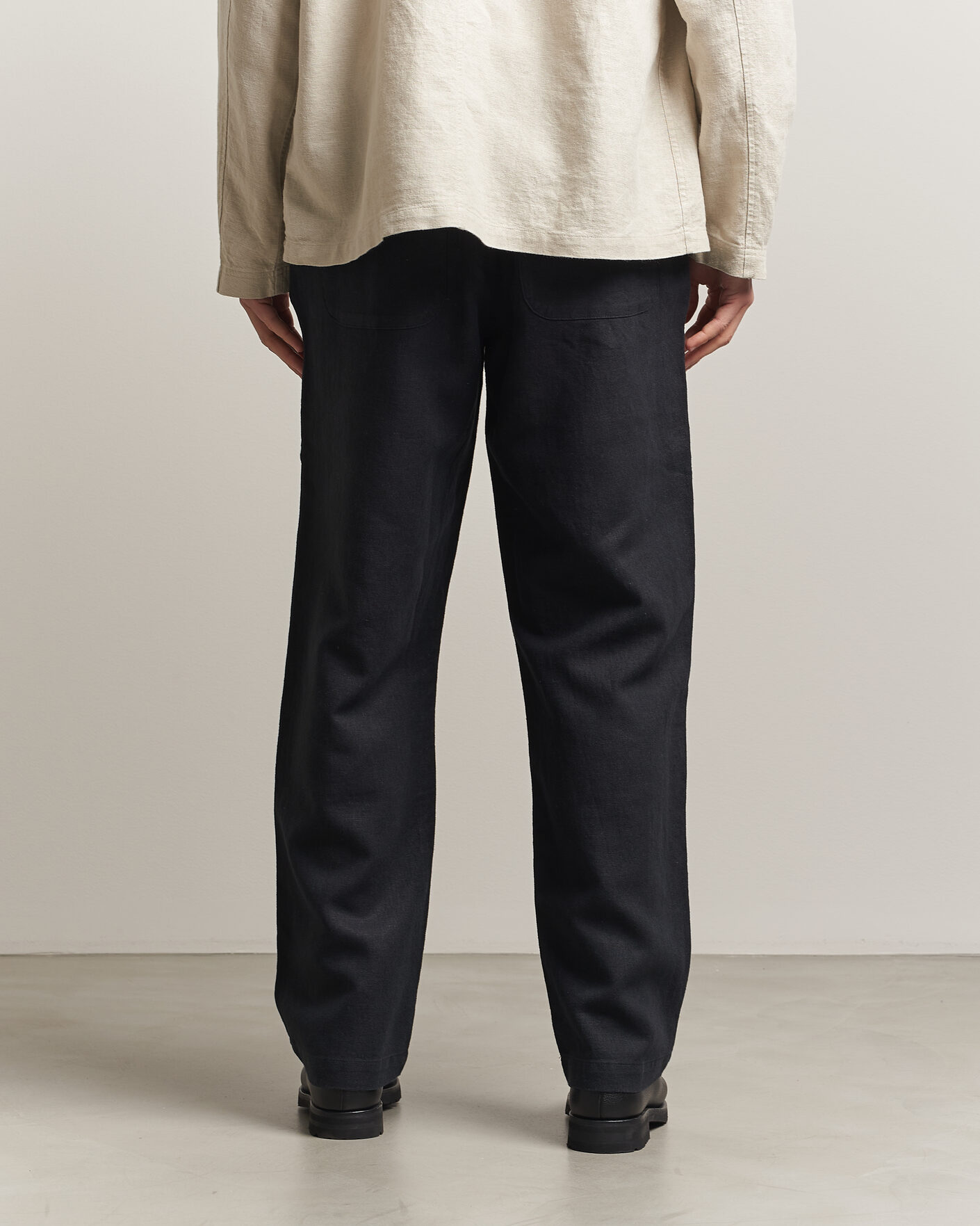 Herr | Byxor | LES DEUX | Linen Comfort Suit Pants Black