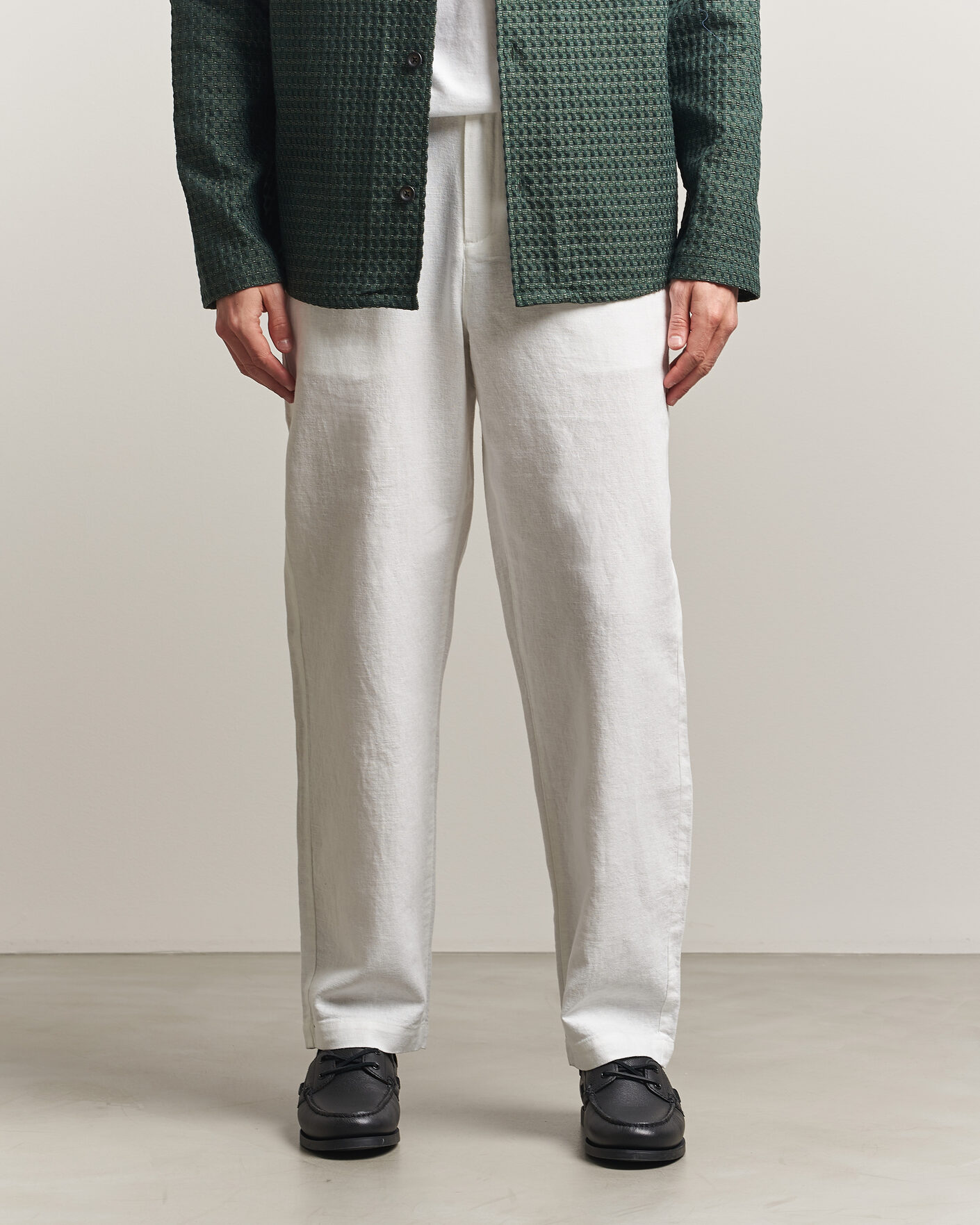 Herr | Byxor | LES DEUX | Linen Comfort Suit Pants White