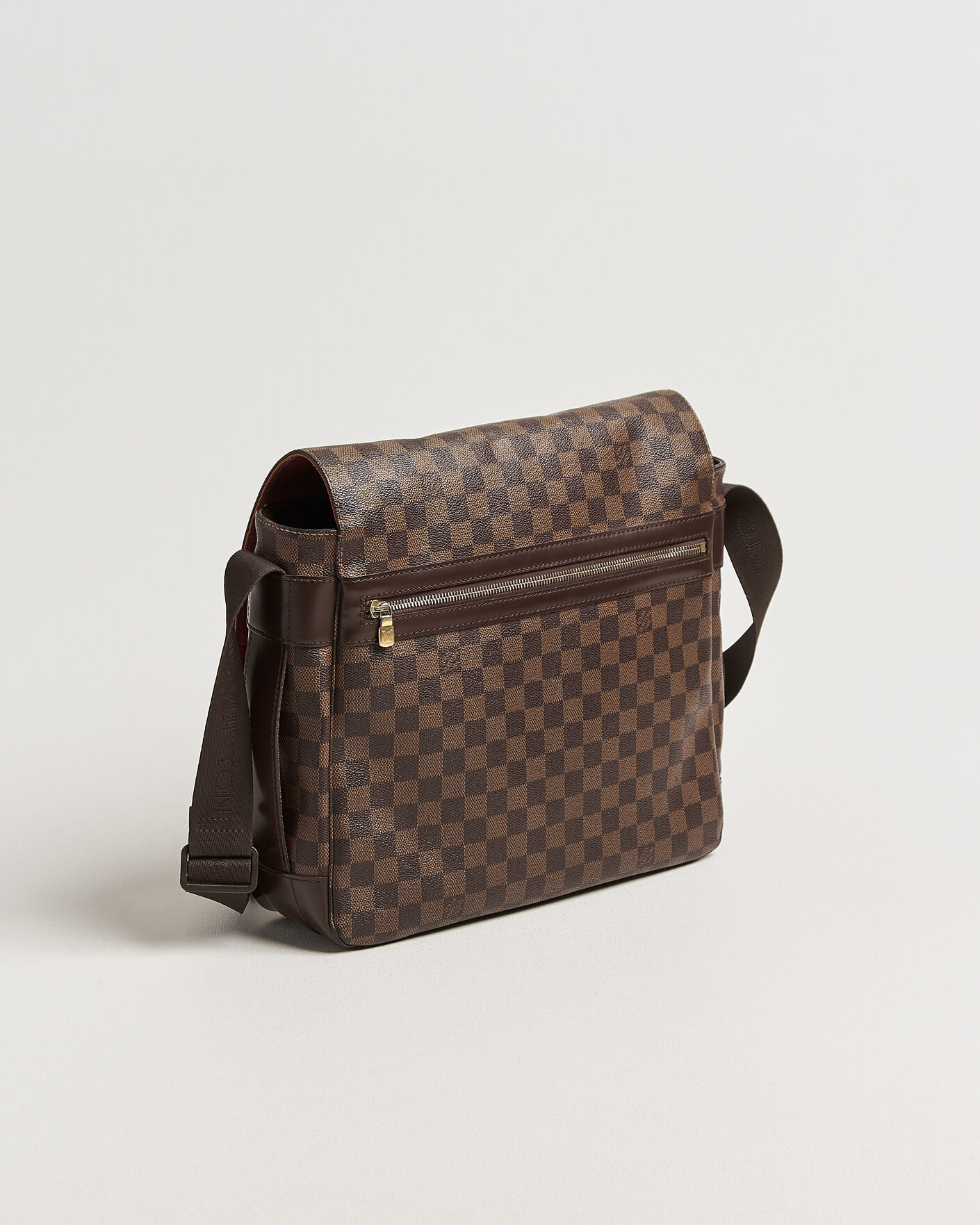 Herr | Pre-Owned & Vintage Bags | Louis Vuitton Pre-Owned | Bastille Bag Damier Ebene