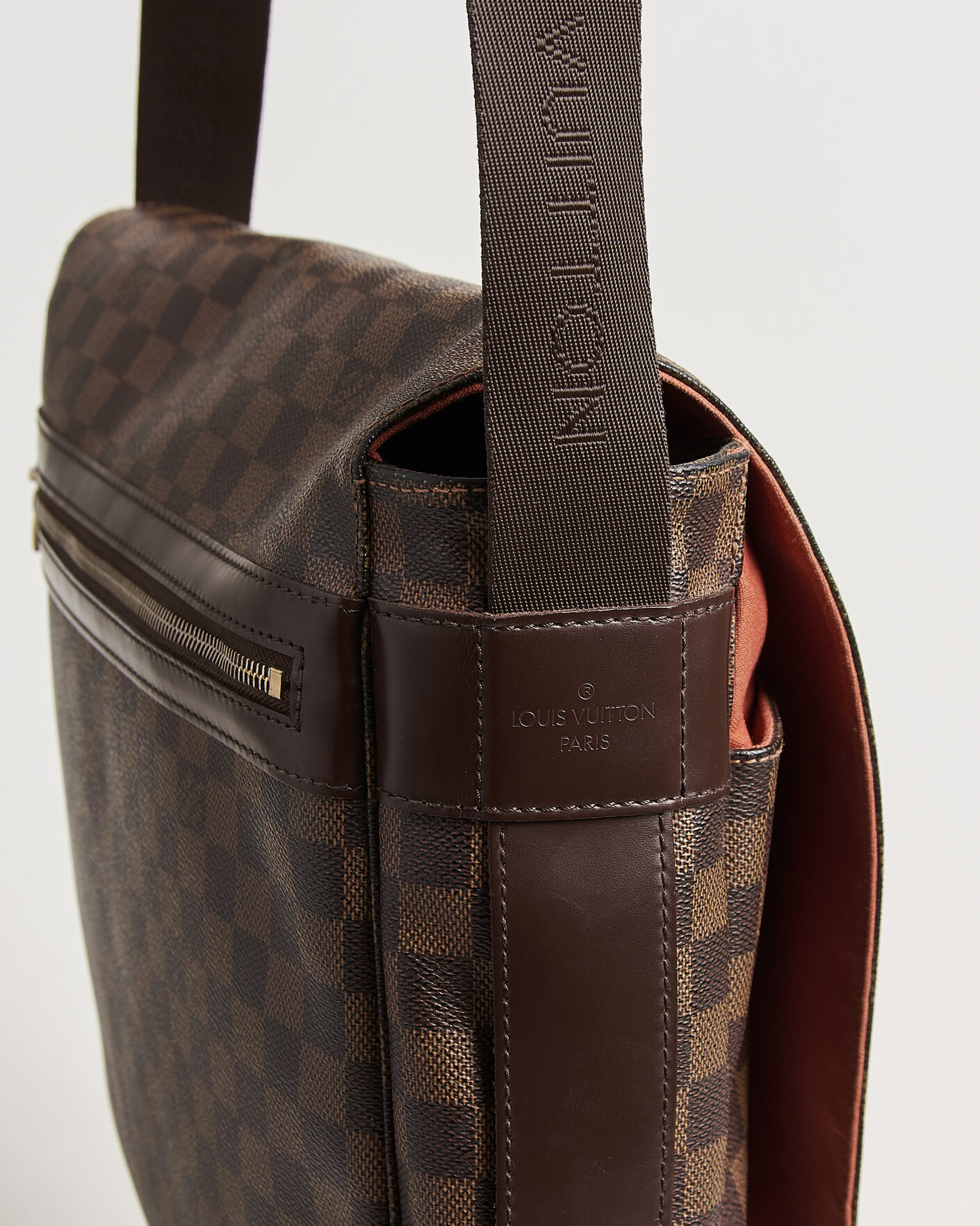 Herr | Pre-Owned & Vintage Bags | Louis Vuitton Pre-Owned | Bastille Bag Damier Ebene