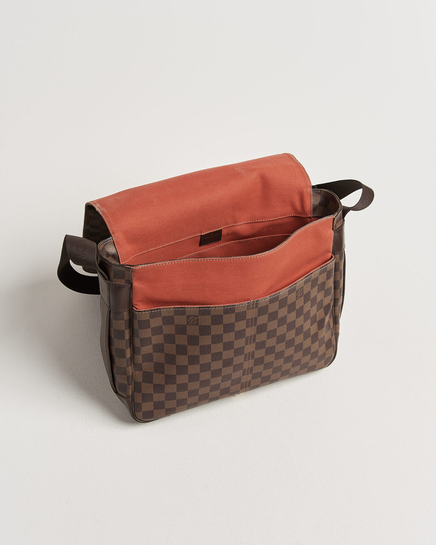 Herr | Pre-Owned & Vintage Bags | Louis Vuitton Pre-Owned | Bastille Bag Damier Ebene