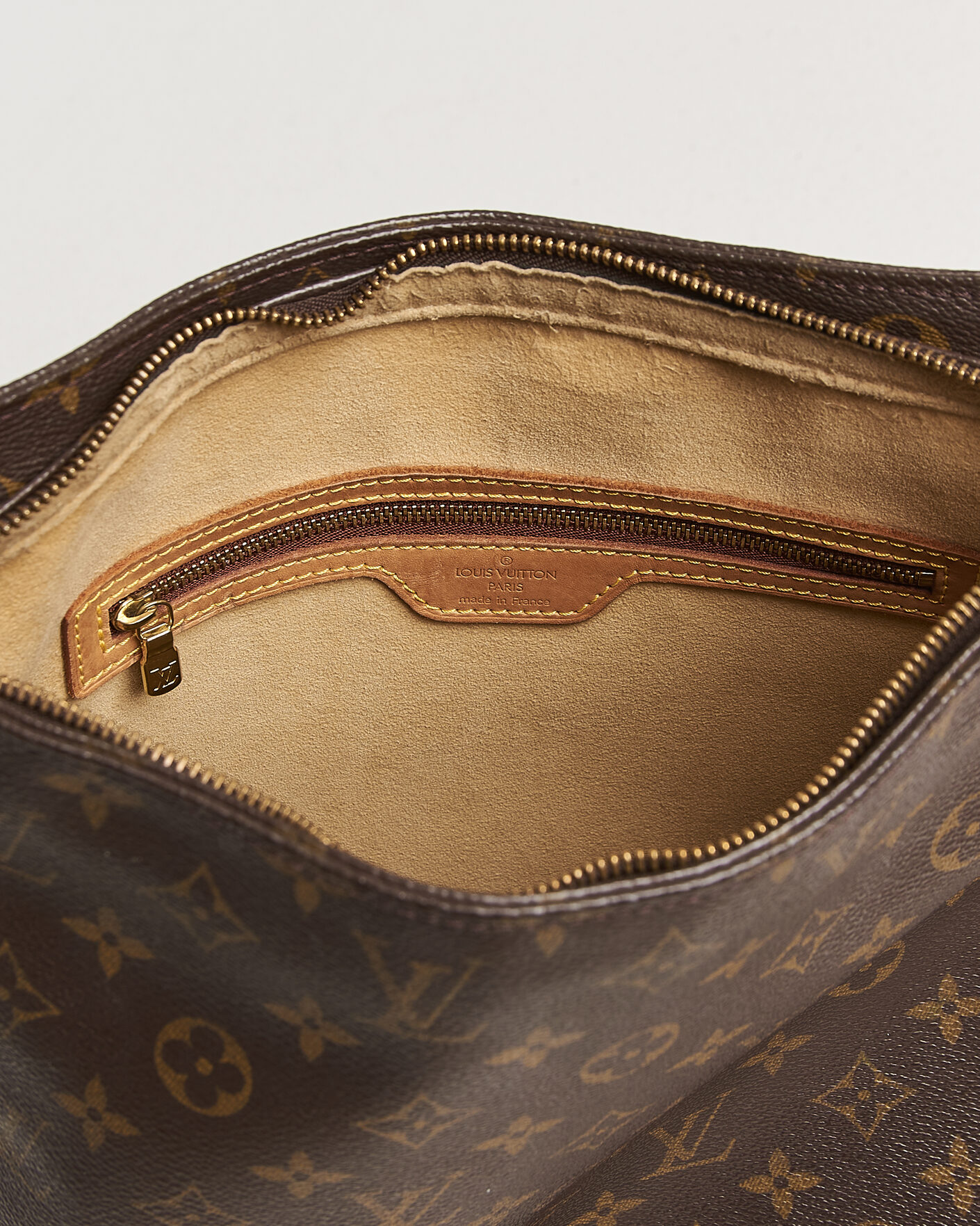 Herr | Pre-Owned & Vintage Bags | Louis Vuitton Pre-Owned | Looping Handbag GM Monogram