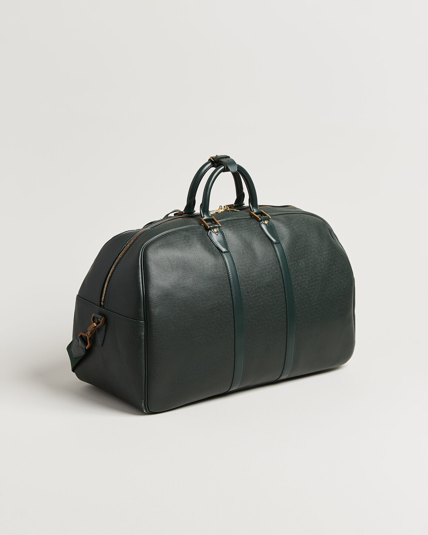 Herr | Pre-Owned & Vintage Bags | Louis Vuitton Pre-Owned | Taiga Kendall GM Bag Green