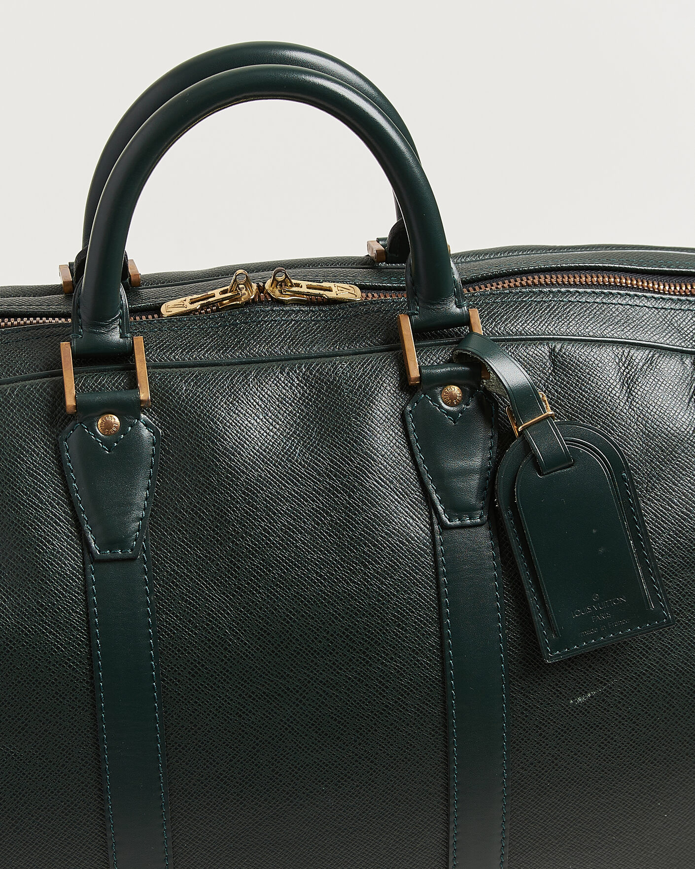 Herr | Pre-Owned & Vintage Bags | Louis Vuitton Pre-Owned | Taiga Kendall GM Bag Green