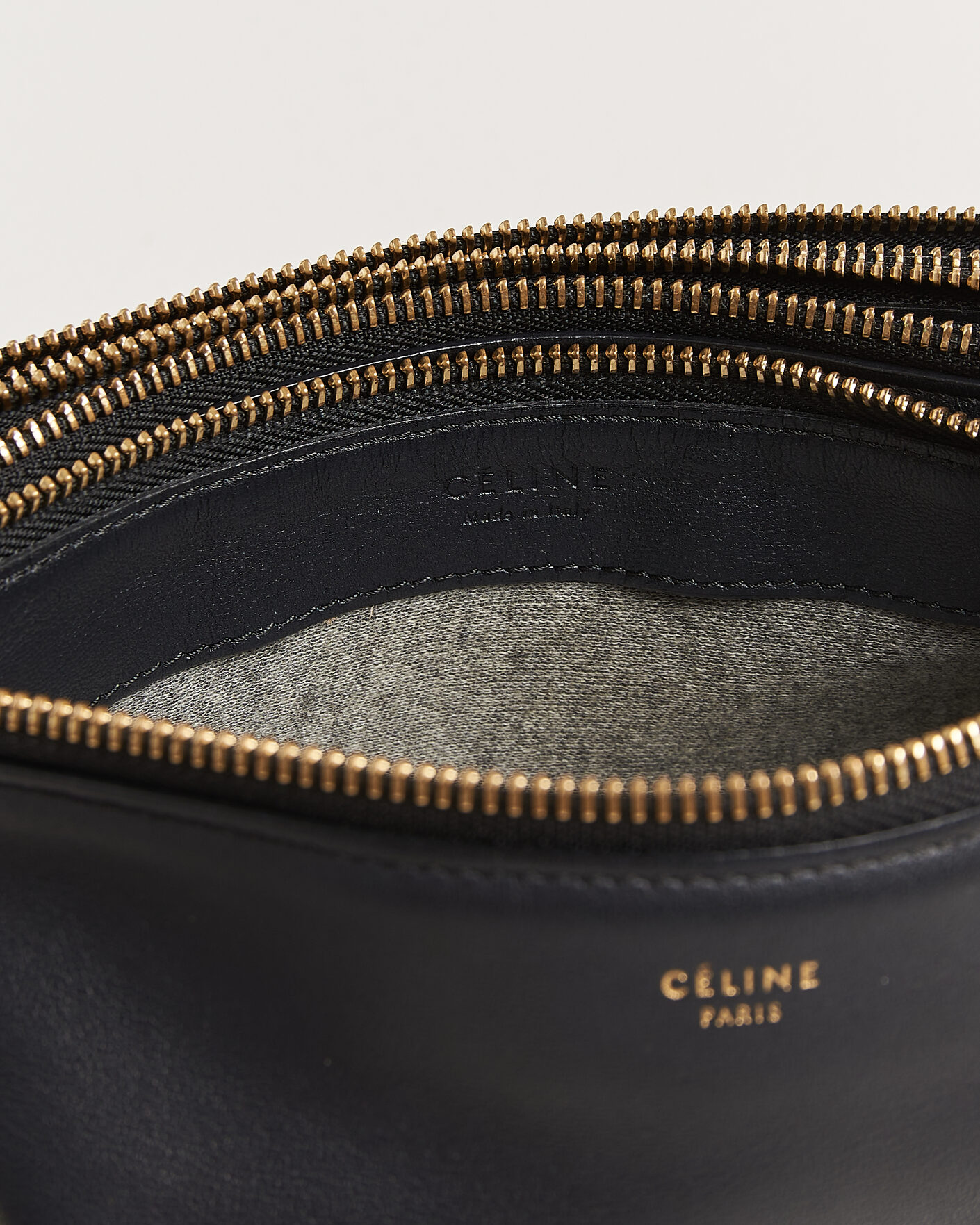 Herr | Pre-Owned & Vintage Bags | Celine Pre-Owned | Trio Bag Small Leather Black