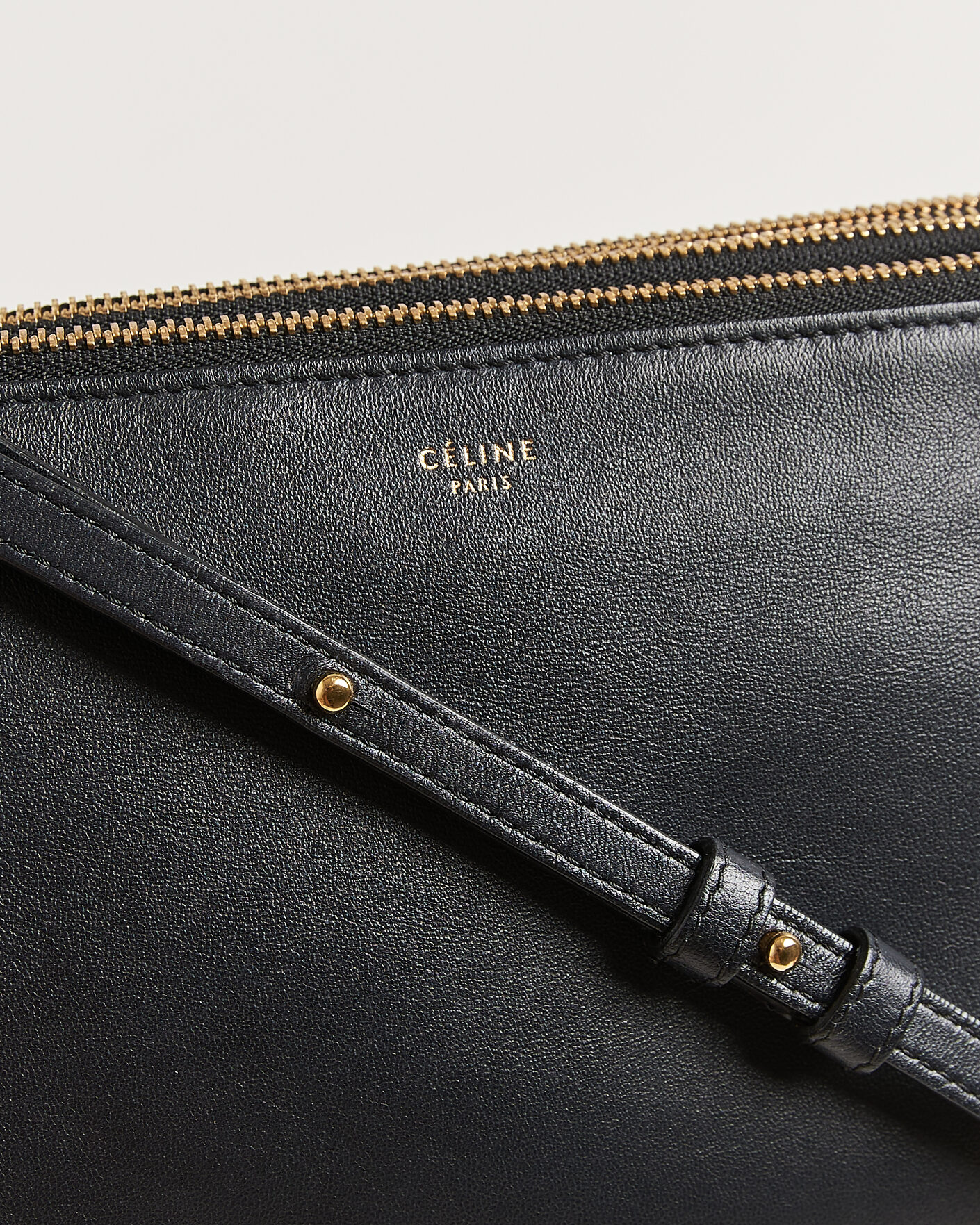 Herr | Pre-Owned & Vintage Bags | Celine Pre-Owned | Trio Bag Small Leather Black