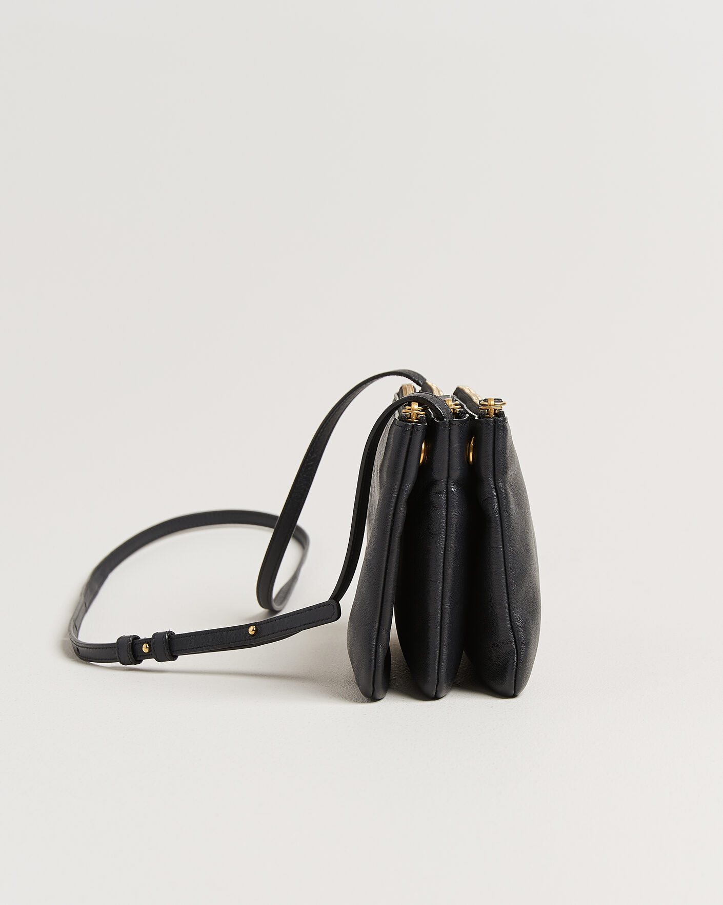 Herr | Pre-Owned & Vintage Bags | Celine Pre-Owned | Trio Bag Small Leather Black
