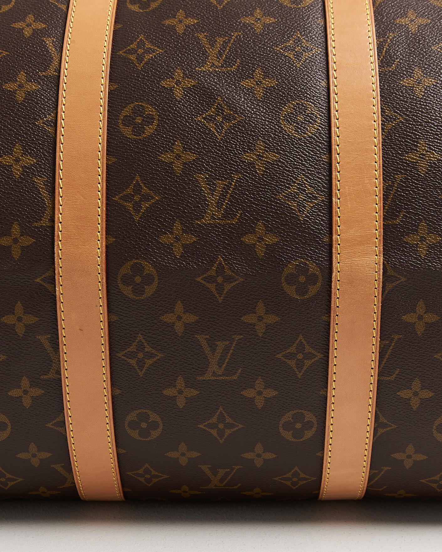 Herr | Pre-Owned & Vintage Bags | Louis Vuitton Pre-Owned | Keepall Bandouliére 55 Monogram