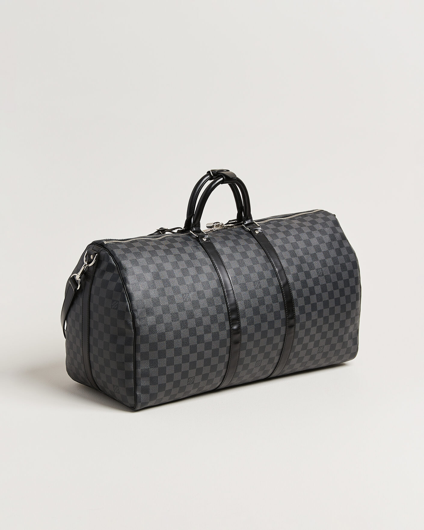 Herr | Pre-Owned & Vintage Bags | Louis Vuitton Pre-Owned | Keepall Bandouliére 55 Damier Graphite