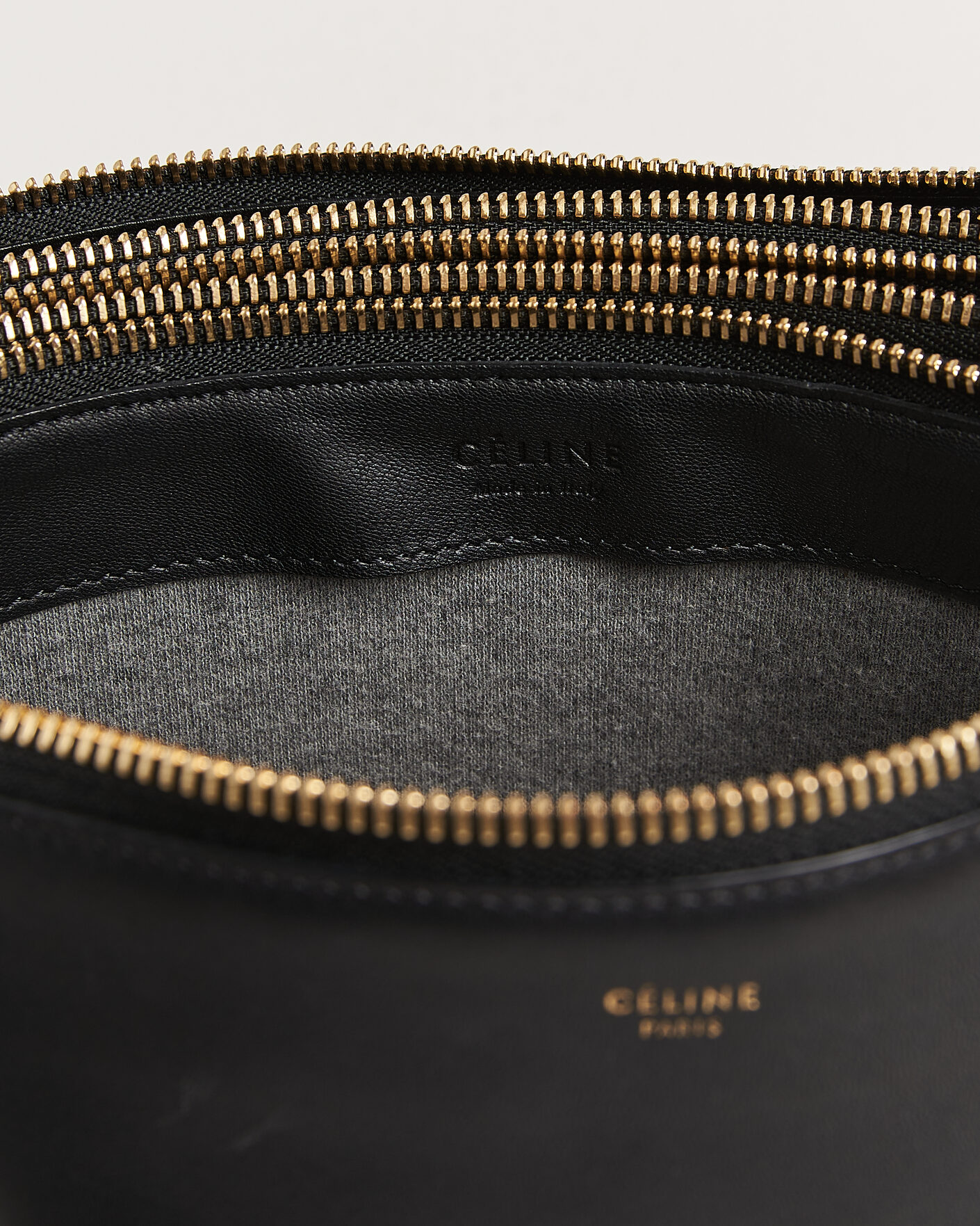 Herr | Pre-Owned & Vintage Bags | Celine Pre-Owned | Trio Bag Medium Leather Black