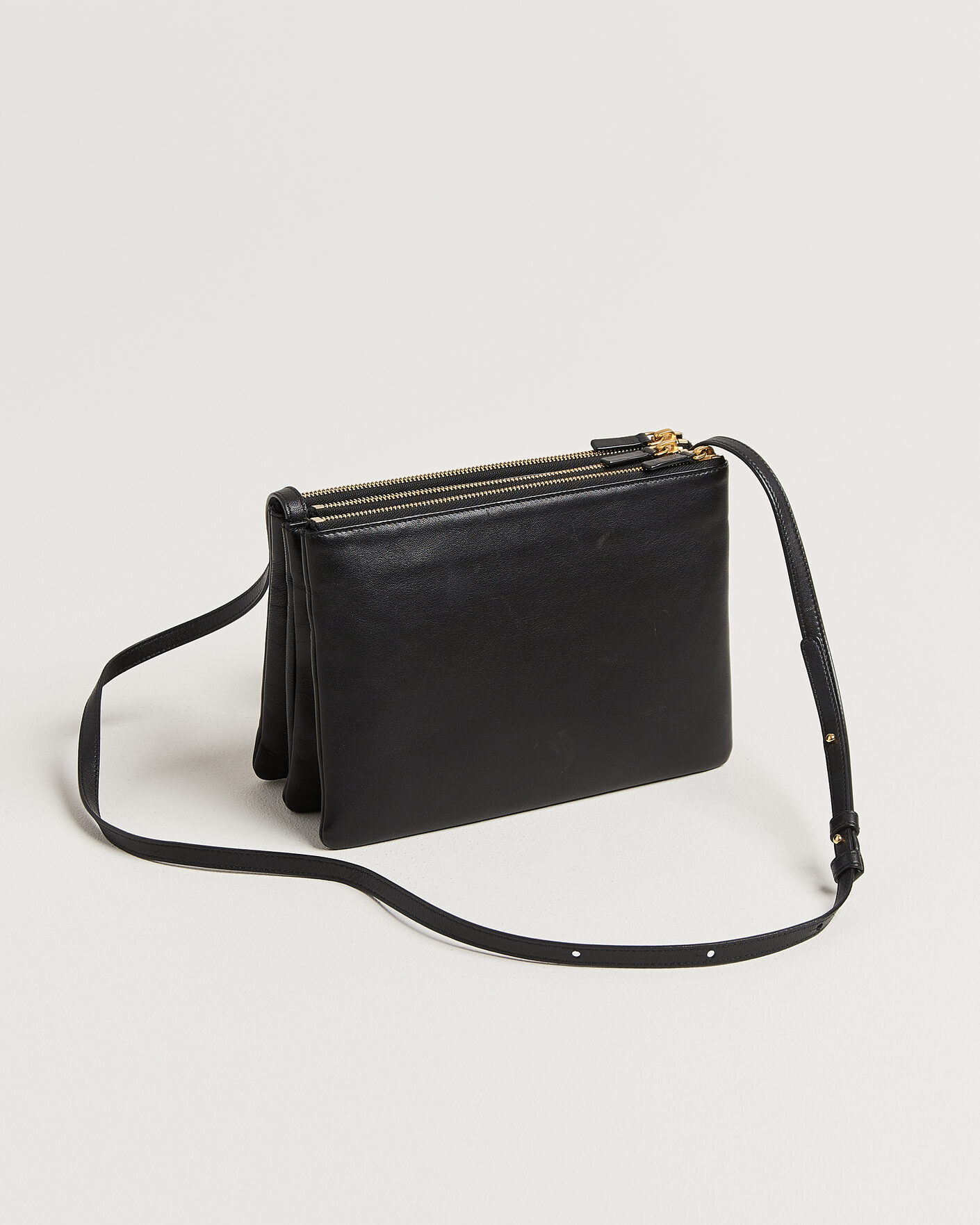 Herr | Pre-Owned & Vintage Bags | Celine Pre-Owned | Trio Bag Medium Leather Black