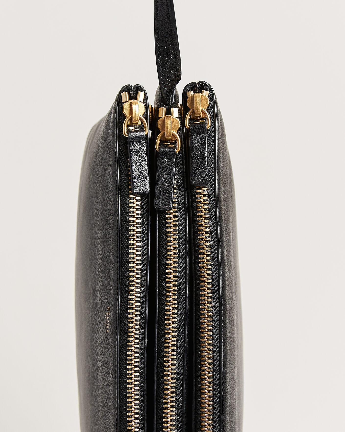 Herr | Pre-Owned & Vintage Bags | Celine Pre-Owned | Trio Bag Medium Leather Black