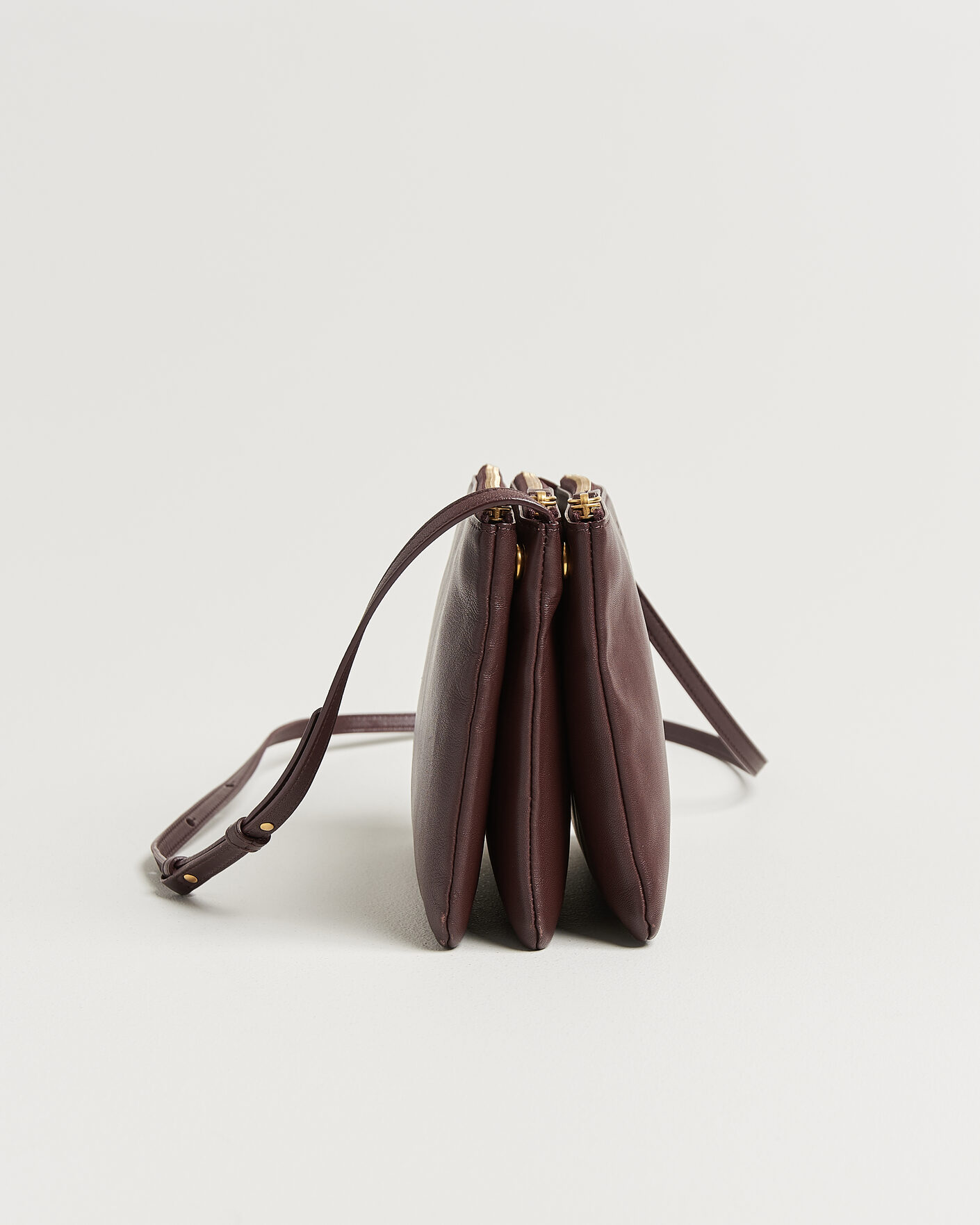 Herr | Pre-Owned & Vintage Bags | Celine Pre-Owned | Trio Bag Medium Leather Burgundy