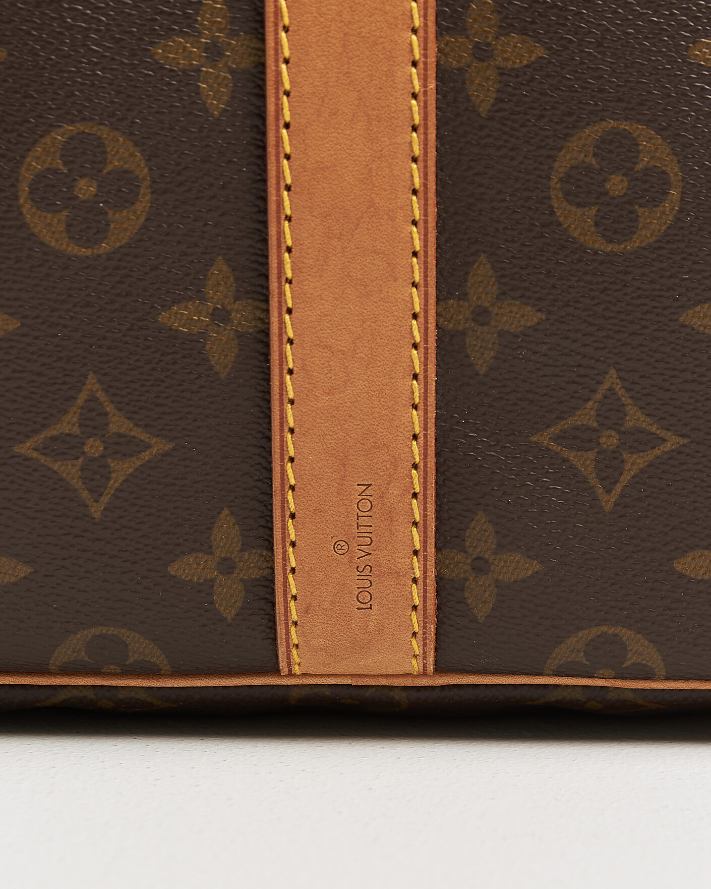 Herr | Pre-Owned & Vintage Bags | Louis Vuitton Pre-Owned | Keepall Bandouliére 55 Monogram