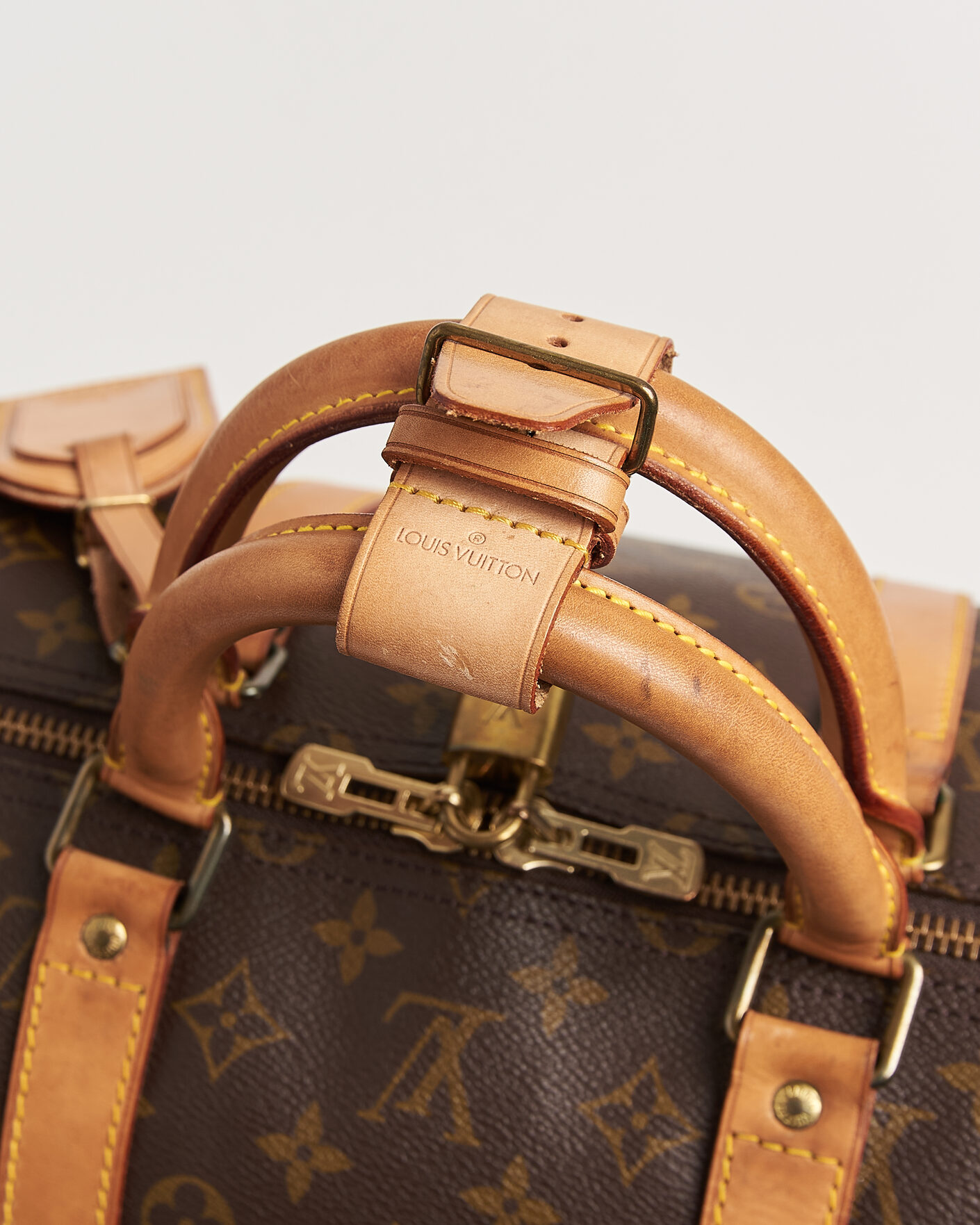 Herr | Pre-Owned & Vintage Bags | Louis Vuitton Pre-Owned | Keepall Bandouliére 55 Monogram