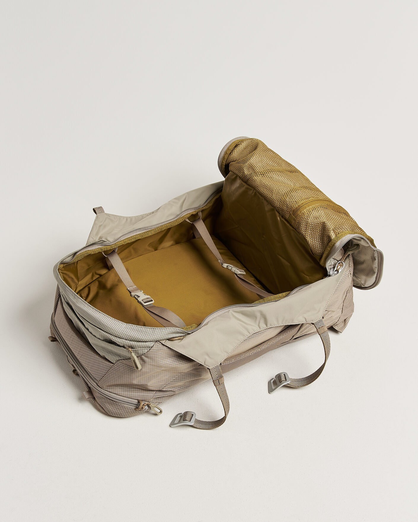 Herr | Väskor | Osprey | X Danner Farpoint 40 Sawdust - Latte Brown
