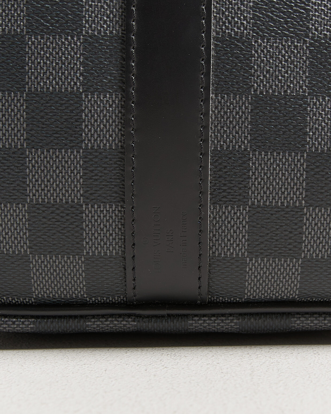 Herr | Pre-Owned & Vintage Bags | Louis Vuitton Pre-Owned | Keepall Bandouliére 45 Damier Graphite