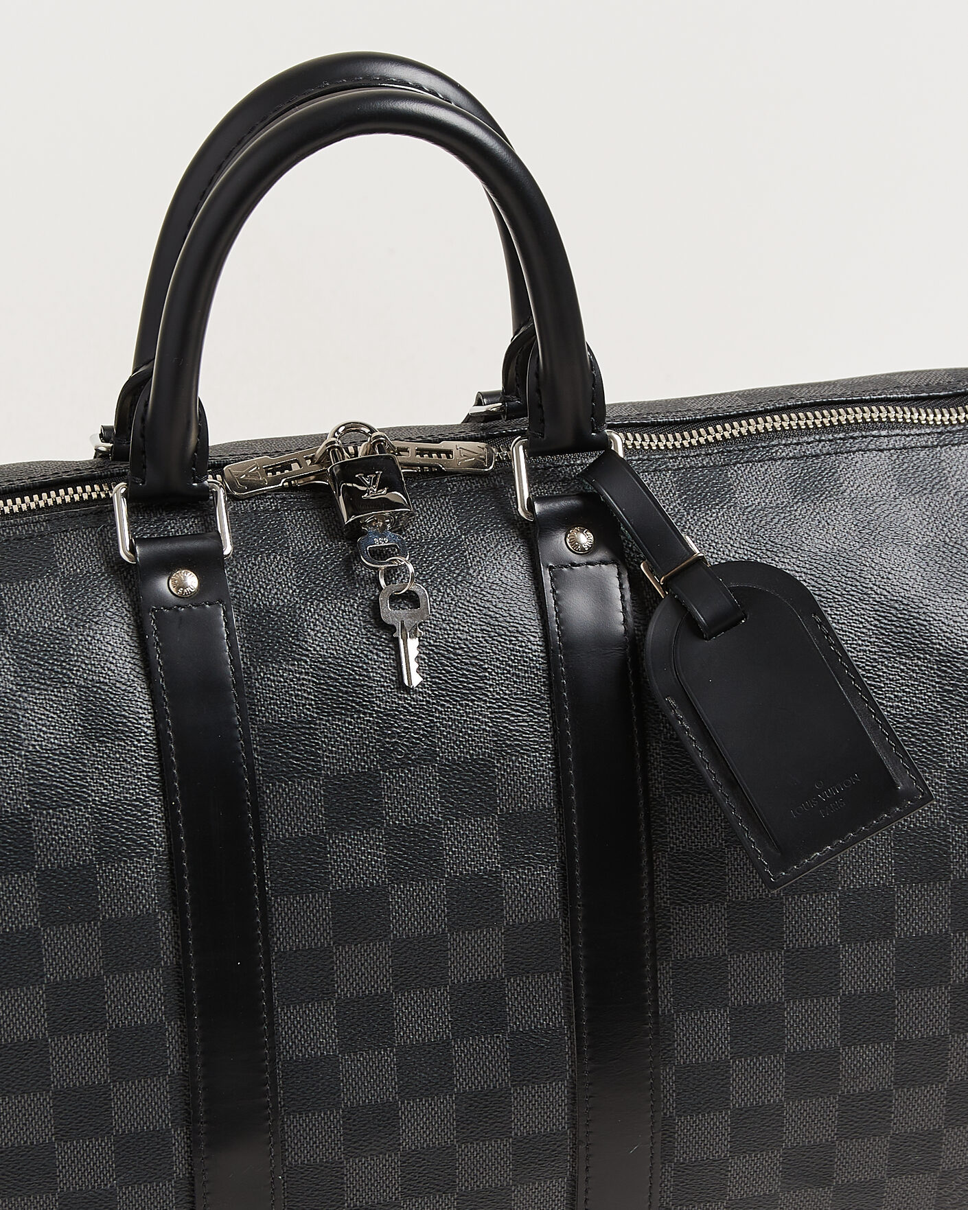 Herr | Pre-Owned & Vintage Bags | Louis Vuitton Pre-Owned | Keepall Bandouliére 45 Damier Graphite