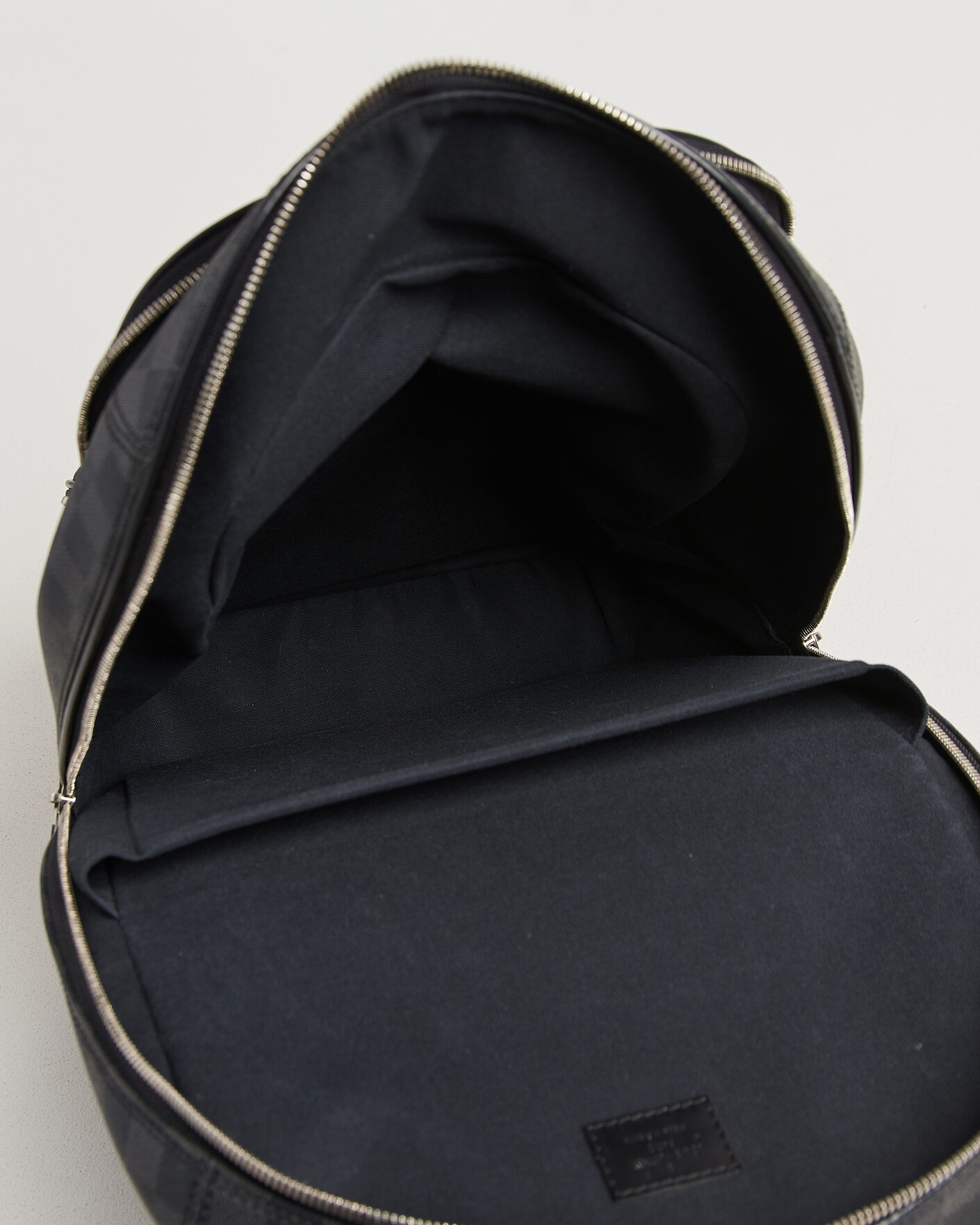 Herr | Louis Vuitton Pre-Owned Michael Backpack Damier Graphite Damier Graphite | Louis Vuitton Pre-Owned | Michael Backpack Damier Graphite Damier Graphite