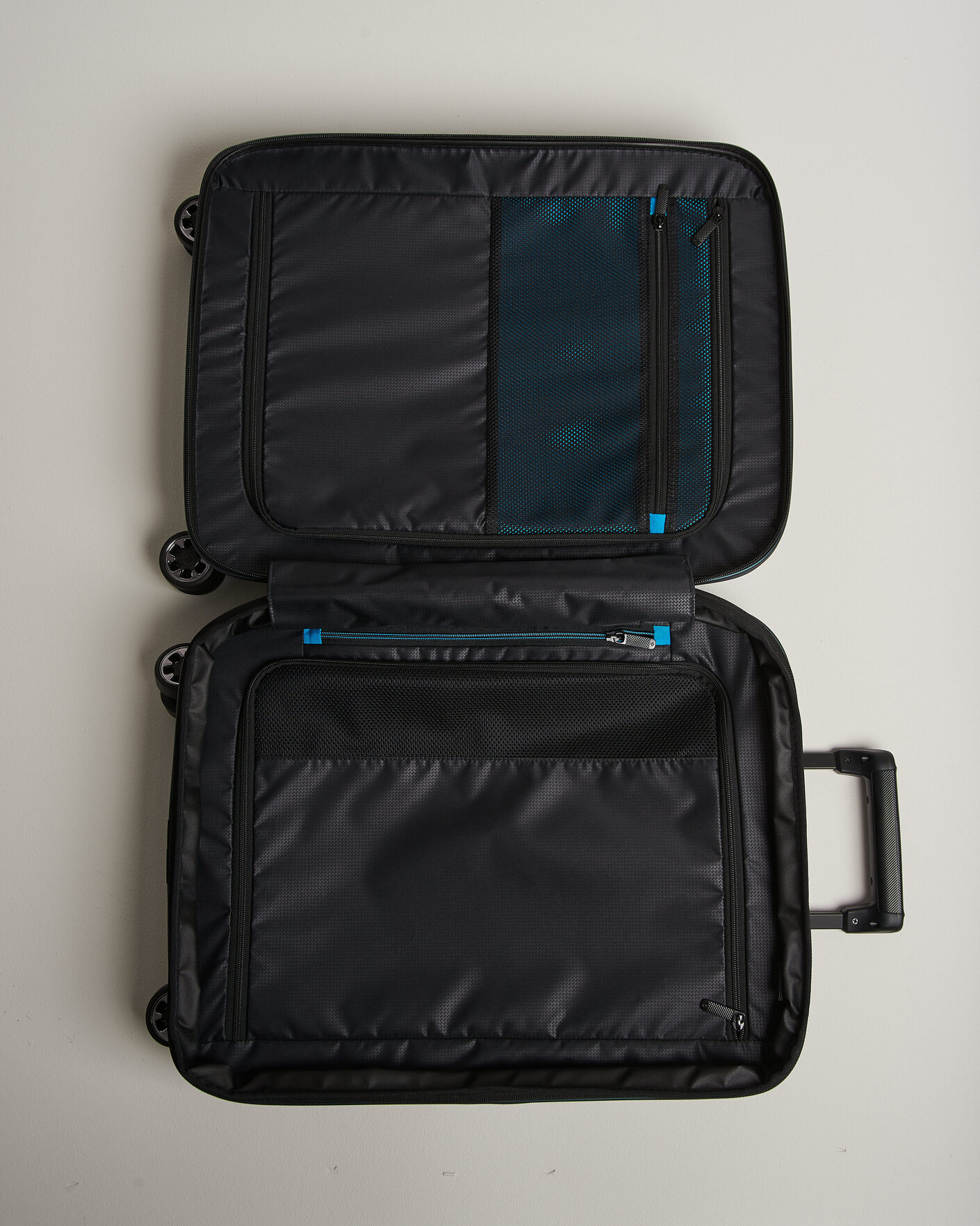 Herr | Väskor | Samsonite | Nexis Spinner Carry-On Deep Patrol
