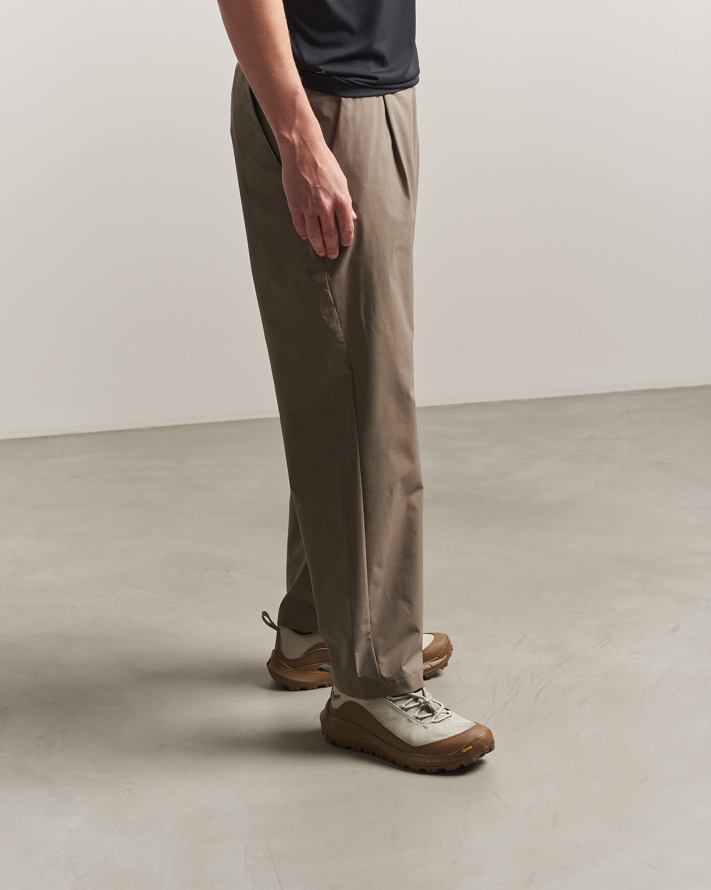 Herr | Hikingskor | Danner | N45 Max Low Osprey Co-Lab Sand Grey